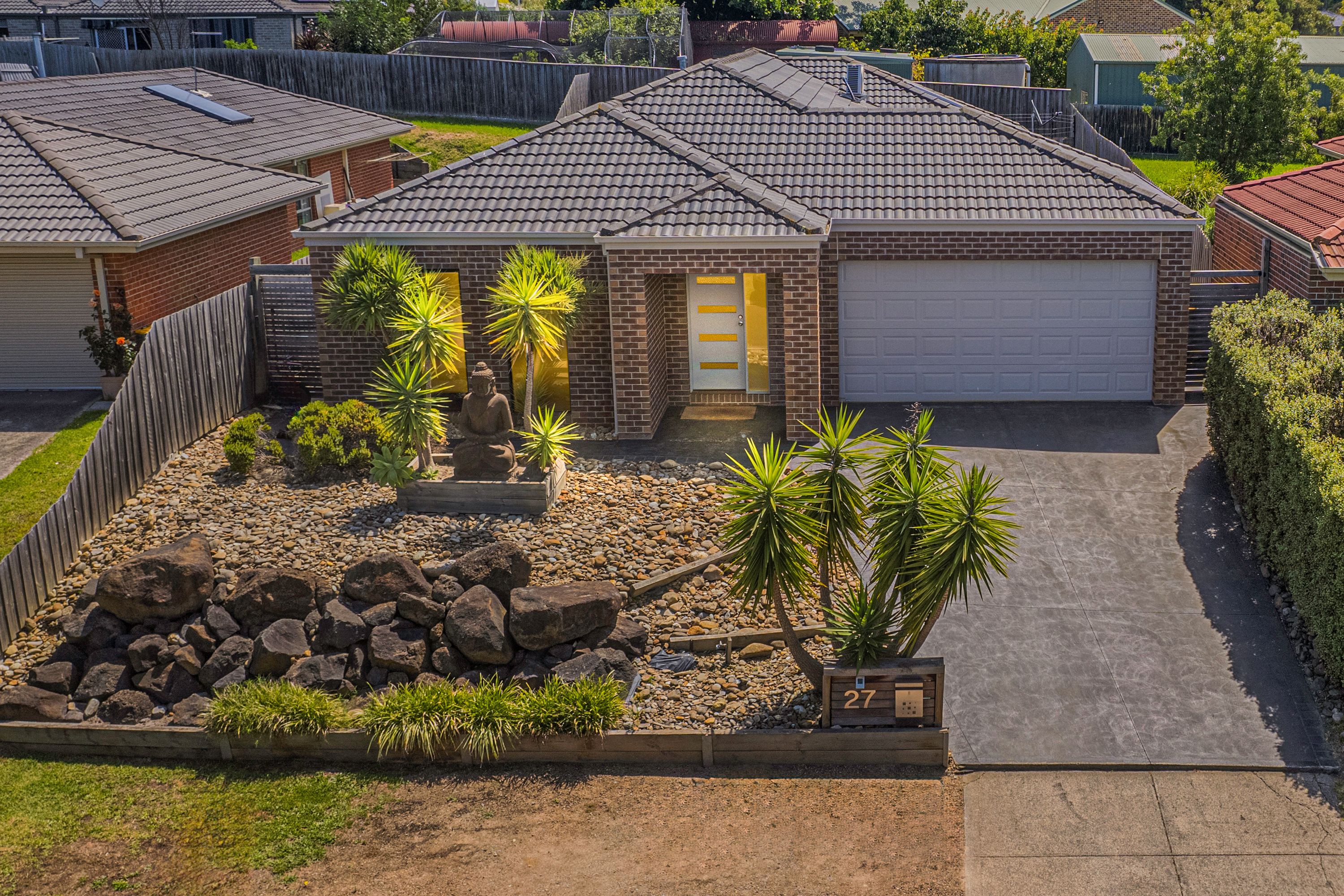 27 Tuscany Rise, Pakenham VIC 3810
