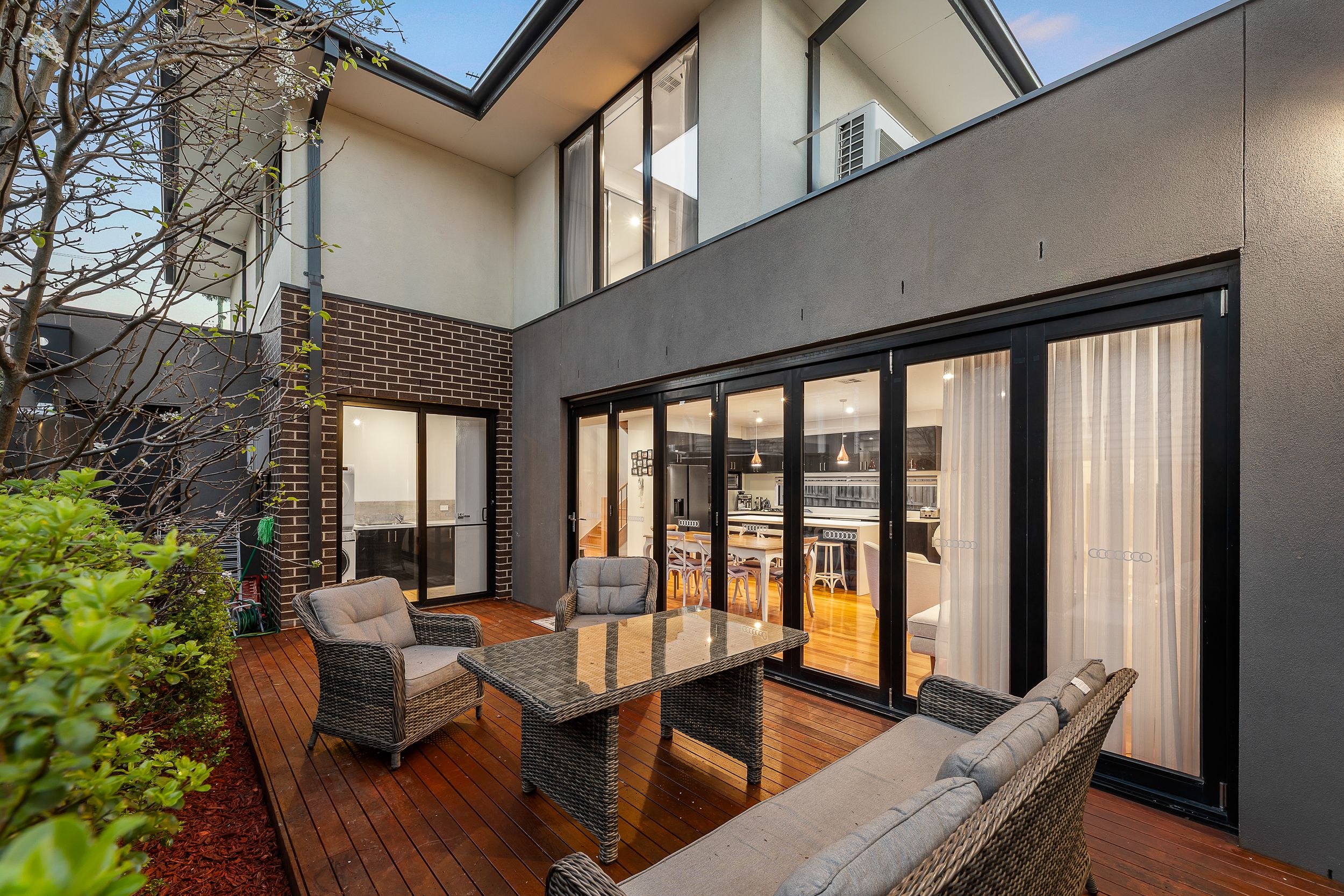 1/45 Peter Street — photo 16 of 17