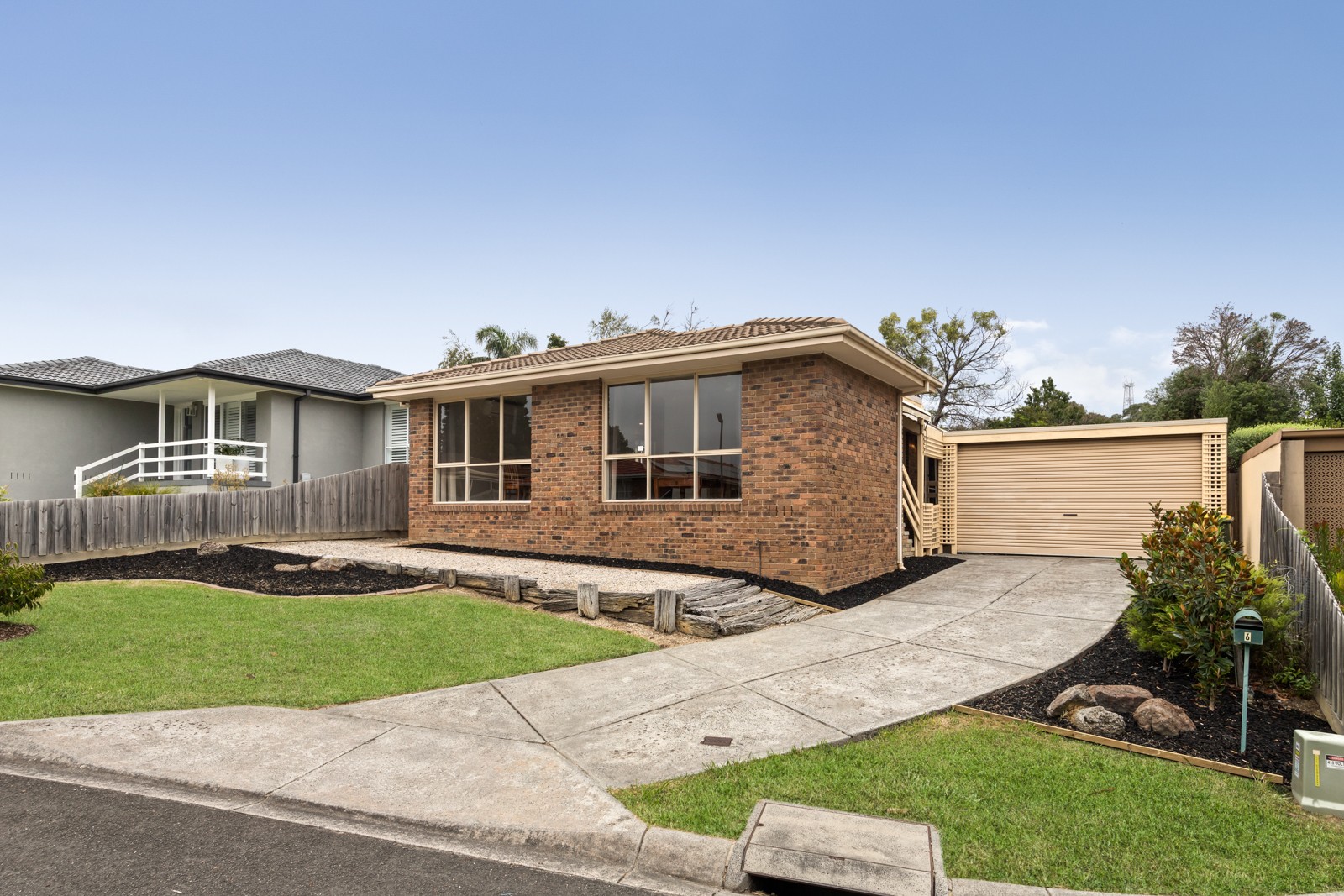 6 Radiant Crescent, Forest Hill, VIC 3131