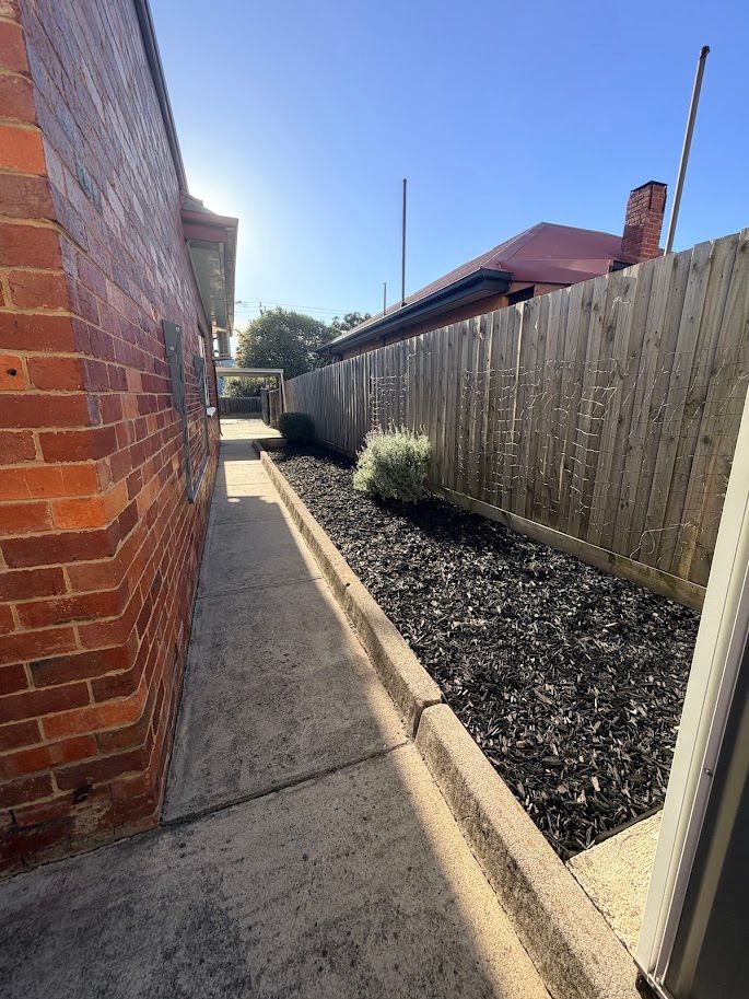 2 Middleton Street — photo 11 of 13