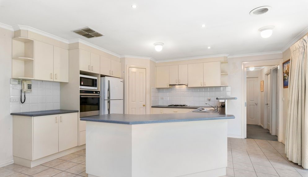 2C Bertram Road, Bayswater, VIC 3153
