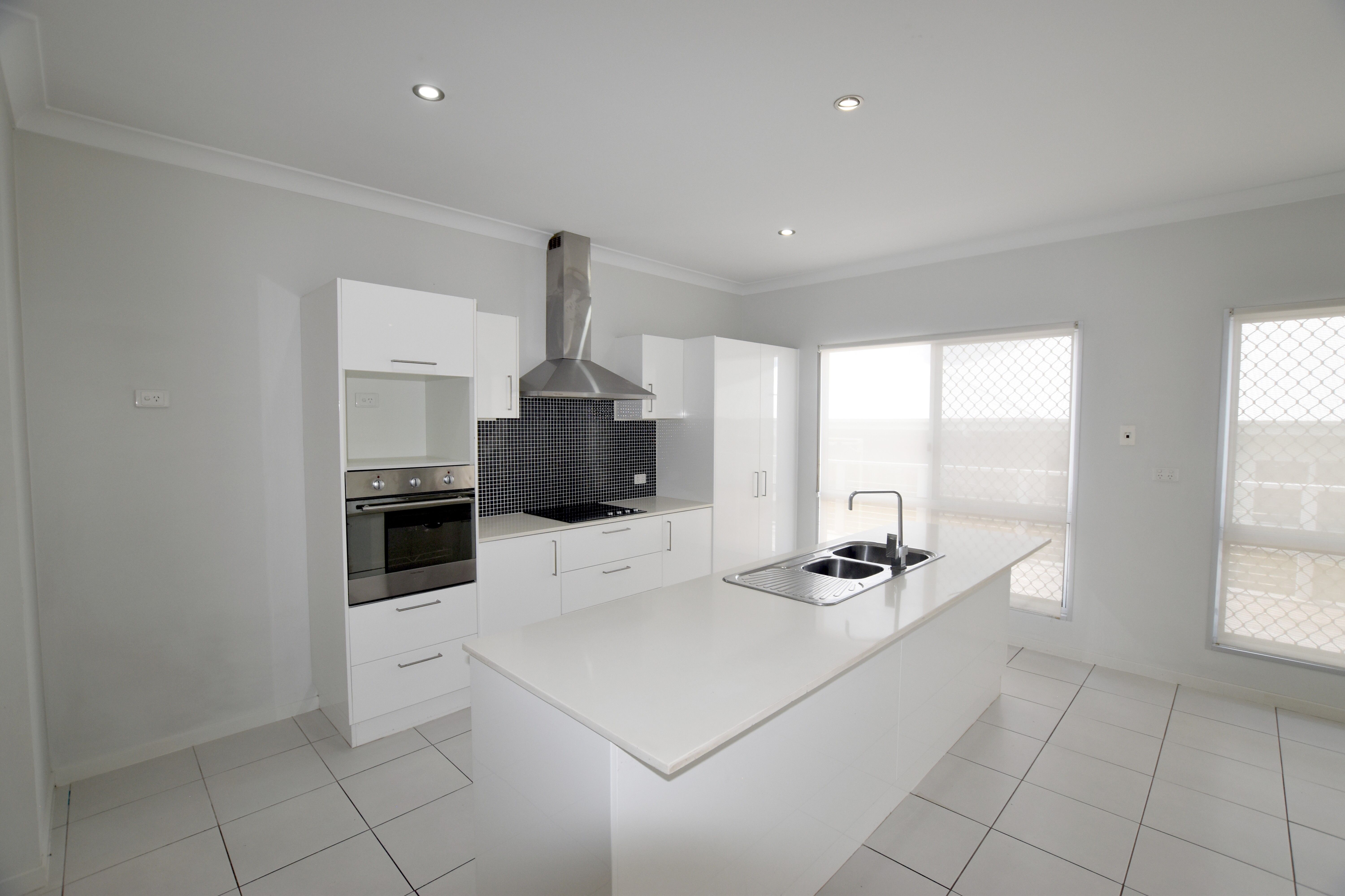 15 Windjana Court, New Auckland, QLD 4680