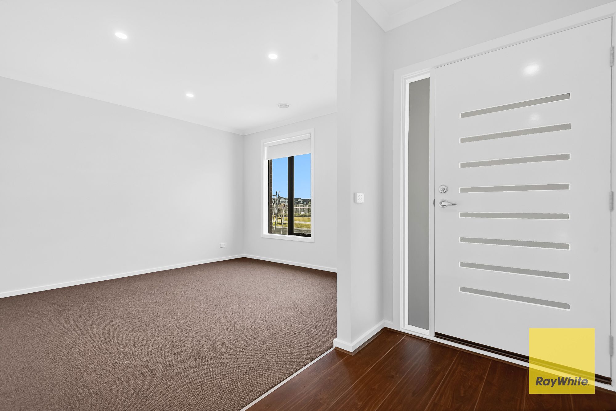 19 Maywood Road, MANOR LAKES, VIC 3024