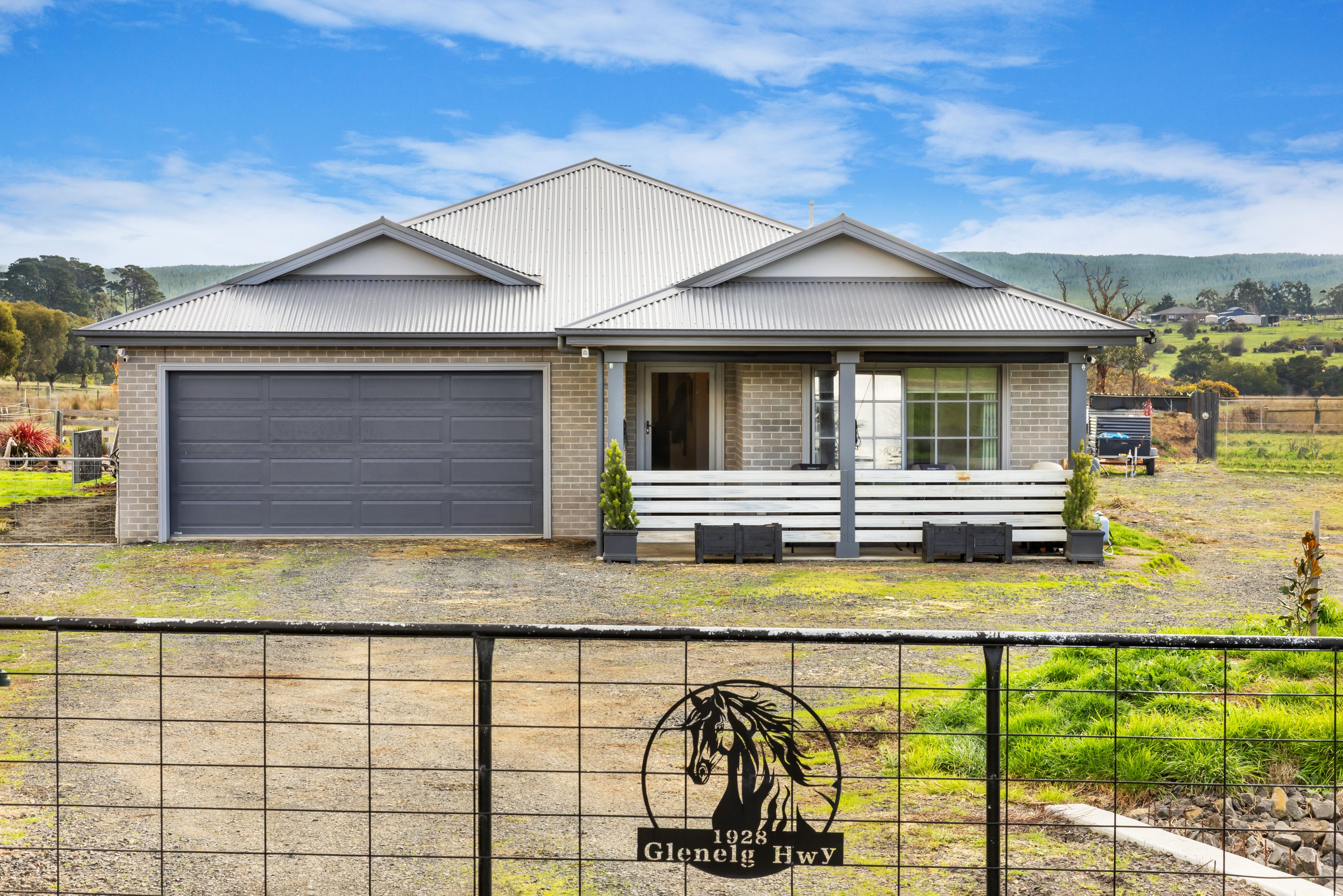 1928 Glenelg Highway, Scarsdale, VIC 3351