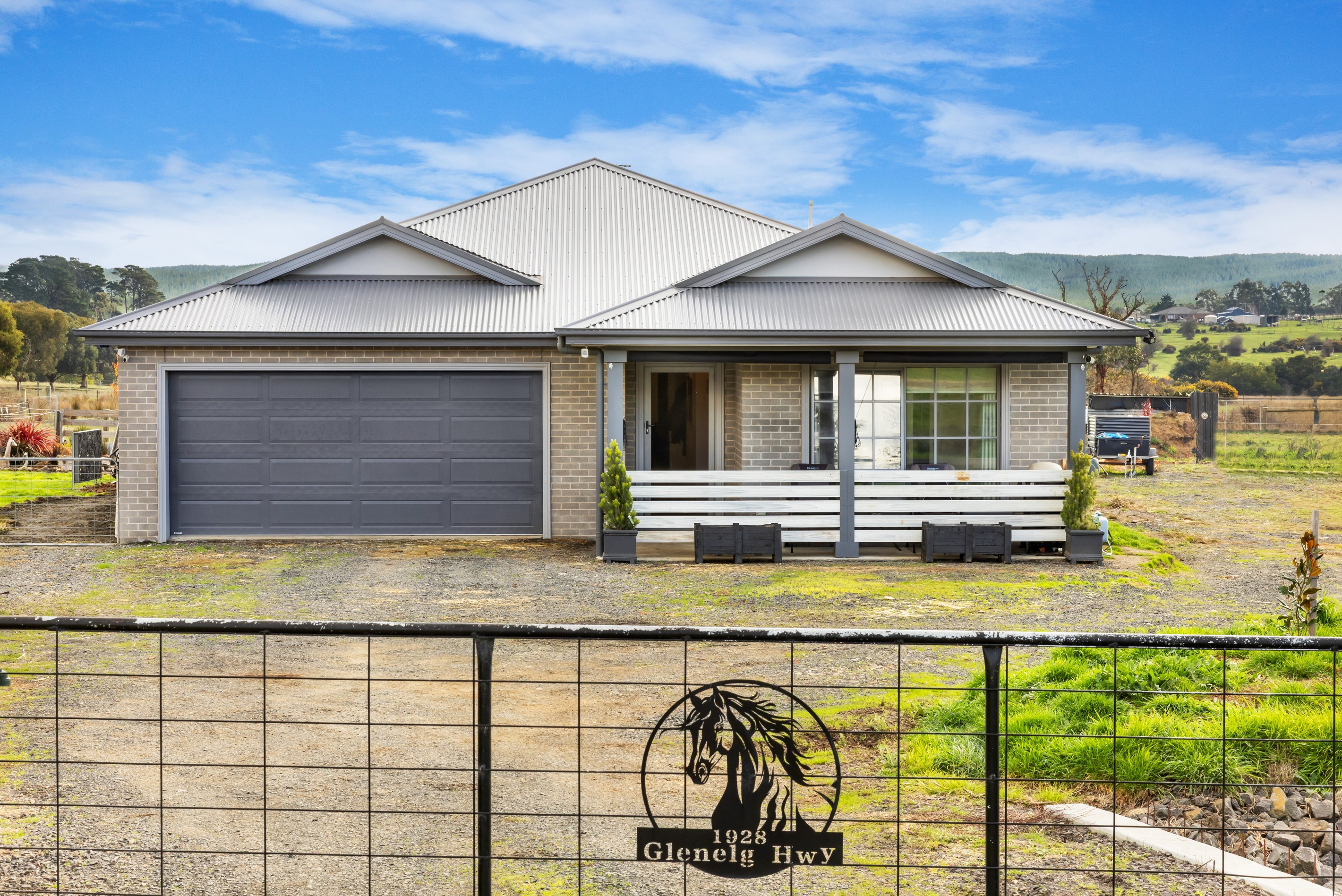1928 Glenelg Highway, Scarsdale, VIC 3351