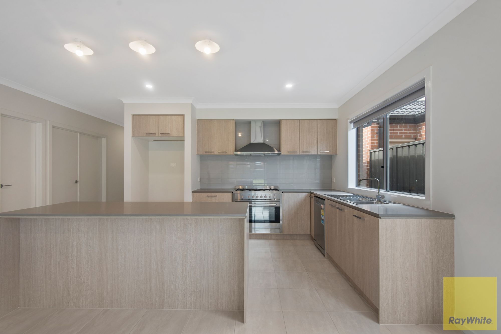 13 Nabro Street — photo 11 of 17