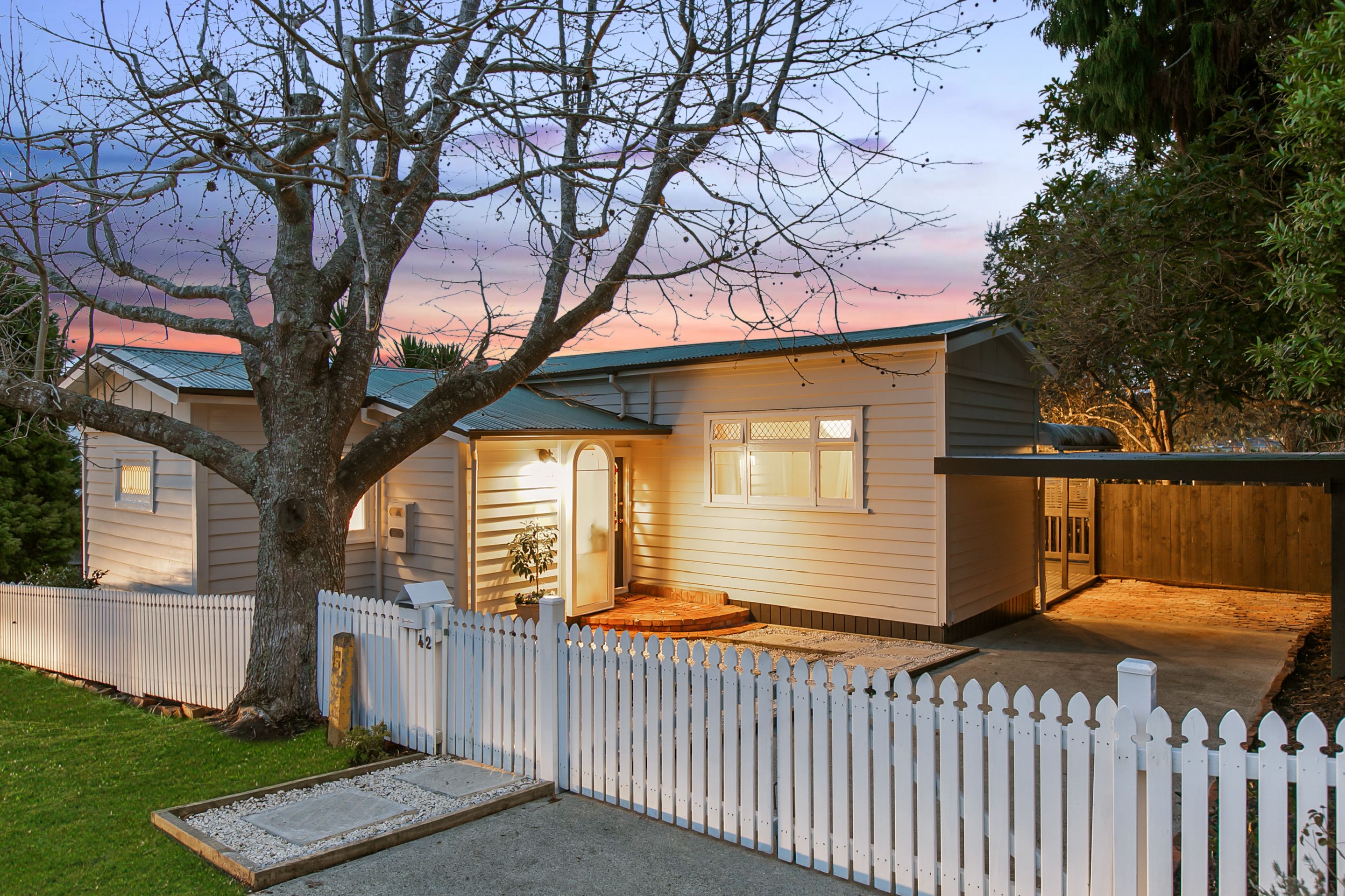 42 Beach Haven Road, Beach Haven, North Shore City