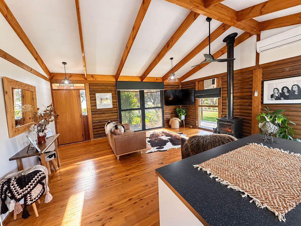 'Jonree' 31 Hogans Lane, Deniliquin, NSW 2710 - Rural Mixed Farming ...