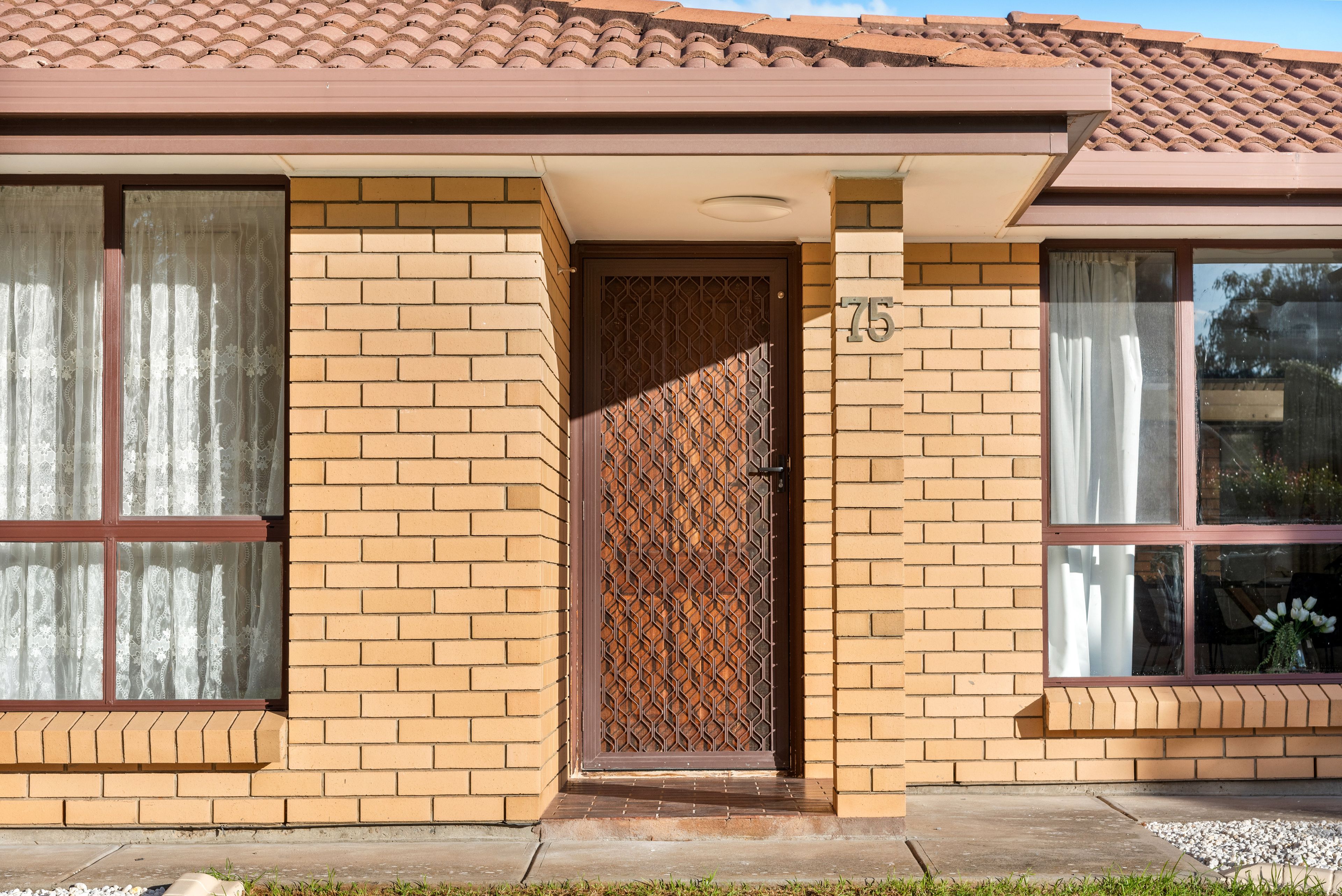 75 Sherebrooke Boulevard — photo 4 of 24