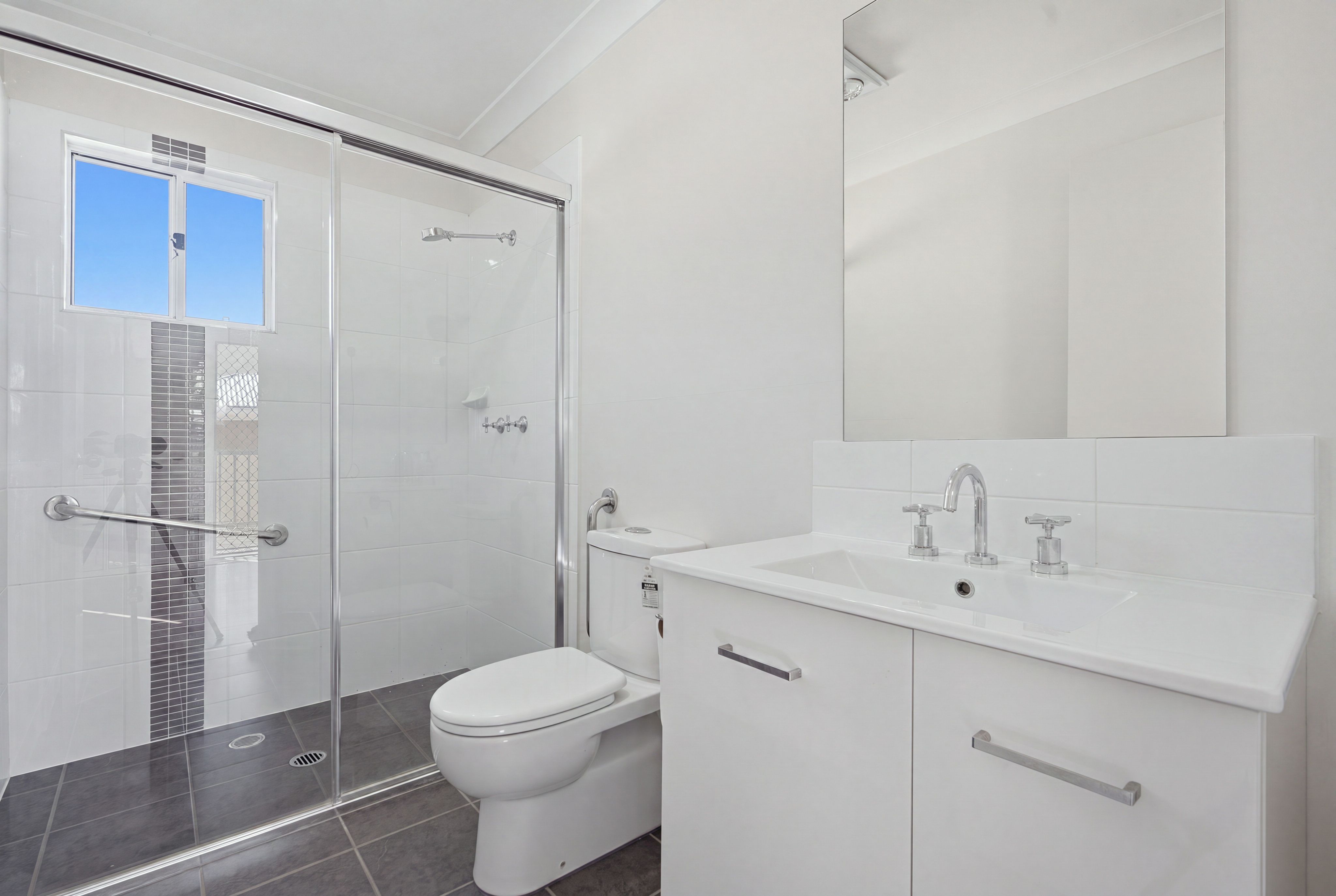 27 & 27a Cadonia Road — photo 19 of 23