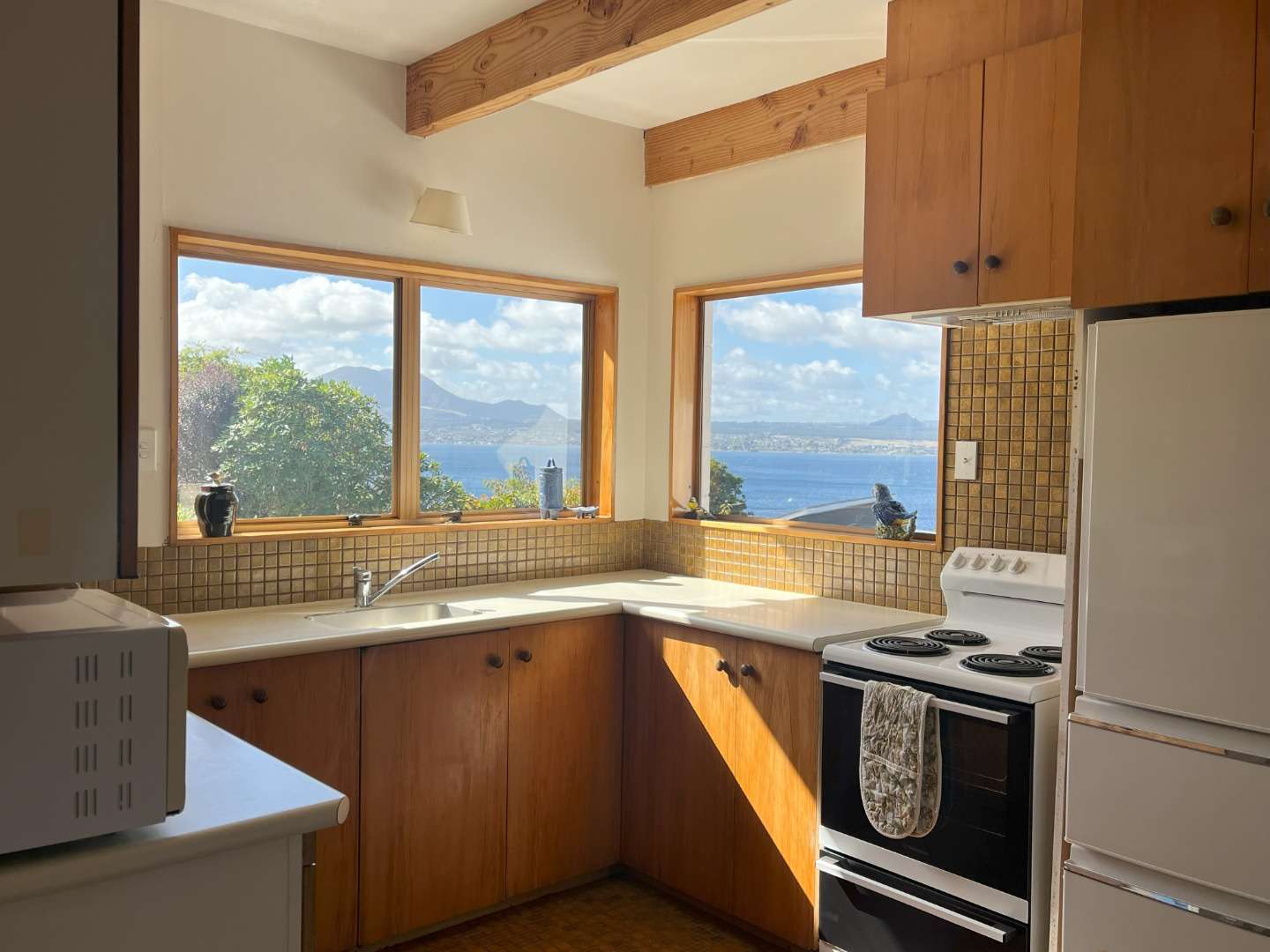 93 Wakeman Road photo 1