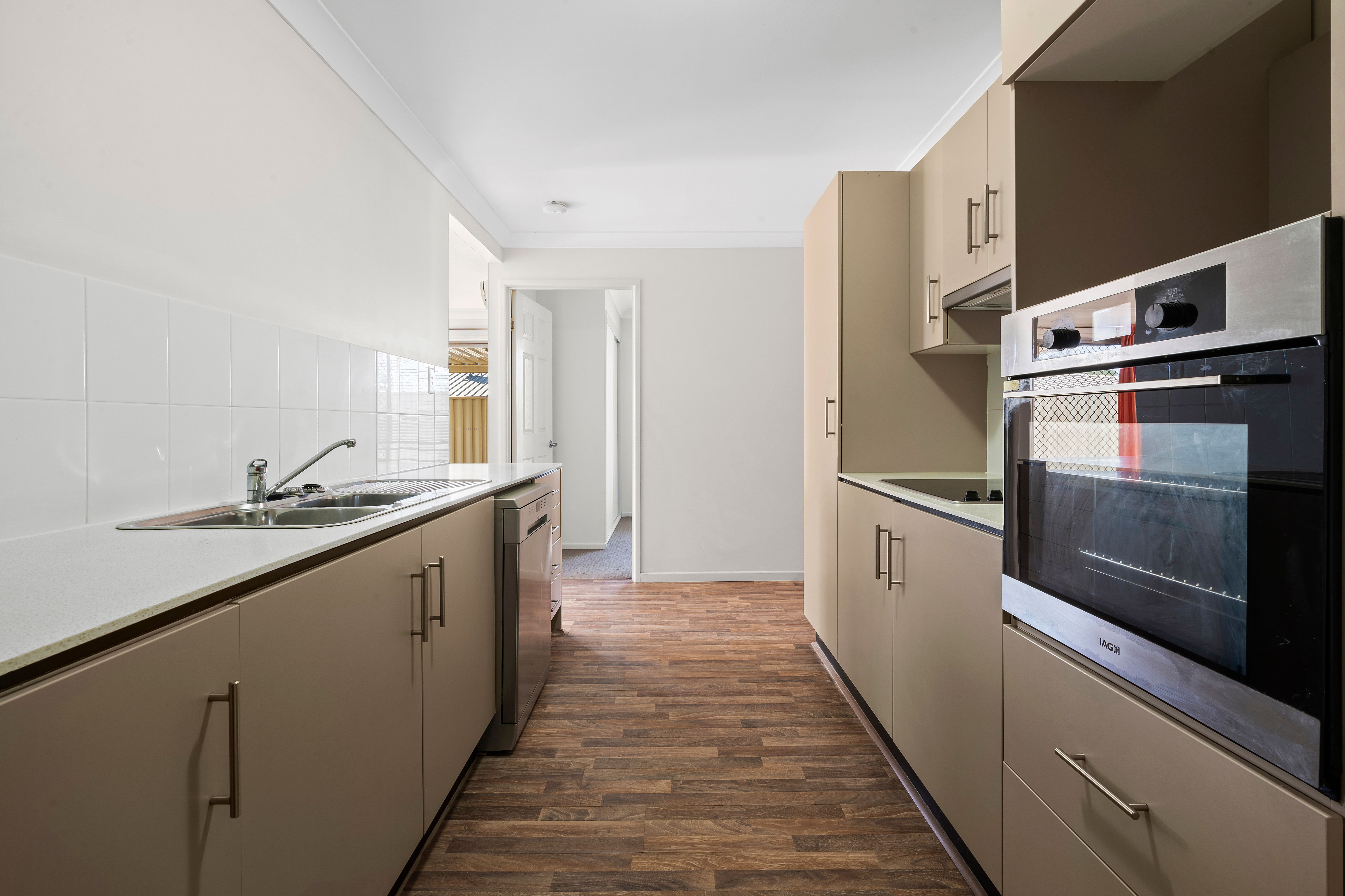 1/8 Heinemann Court, Kearneys Spring, QLD 4350