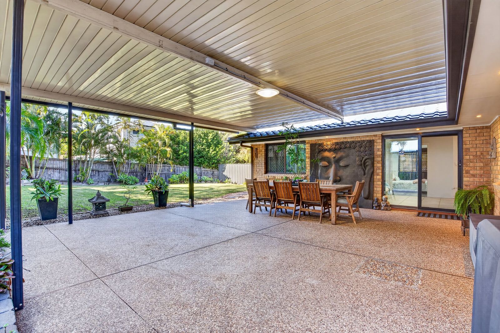 25 Alamau Street, Benowa, QLD 4217