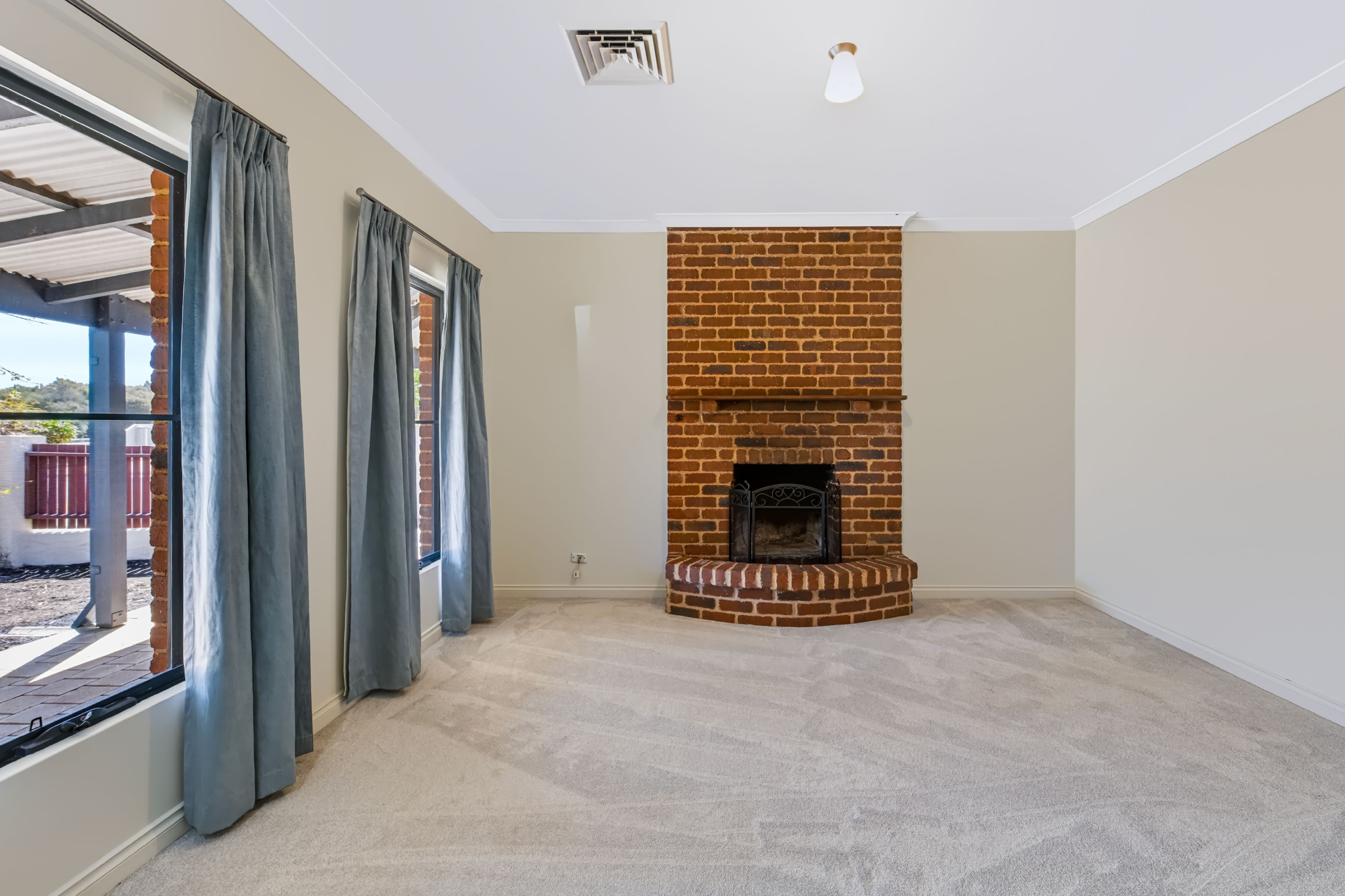 24 Sanctuary Grove — photo 11 of 21