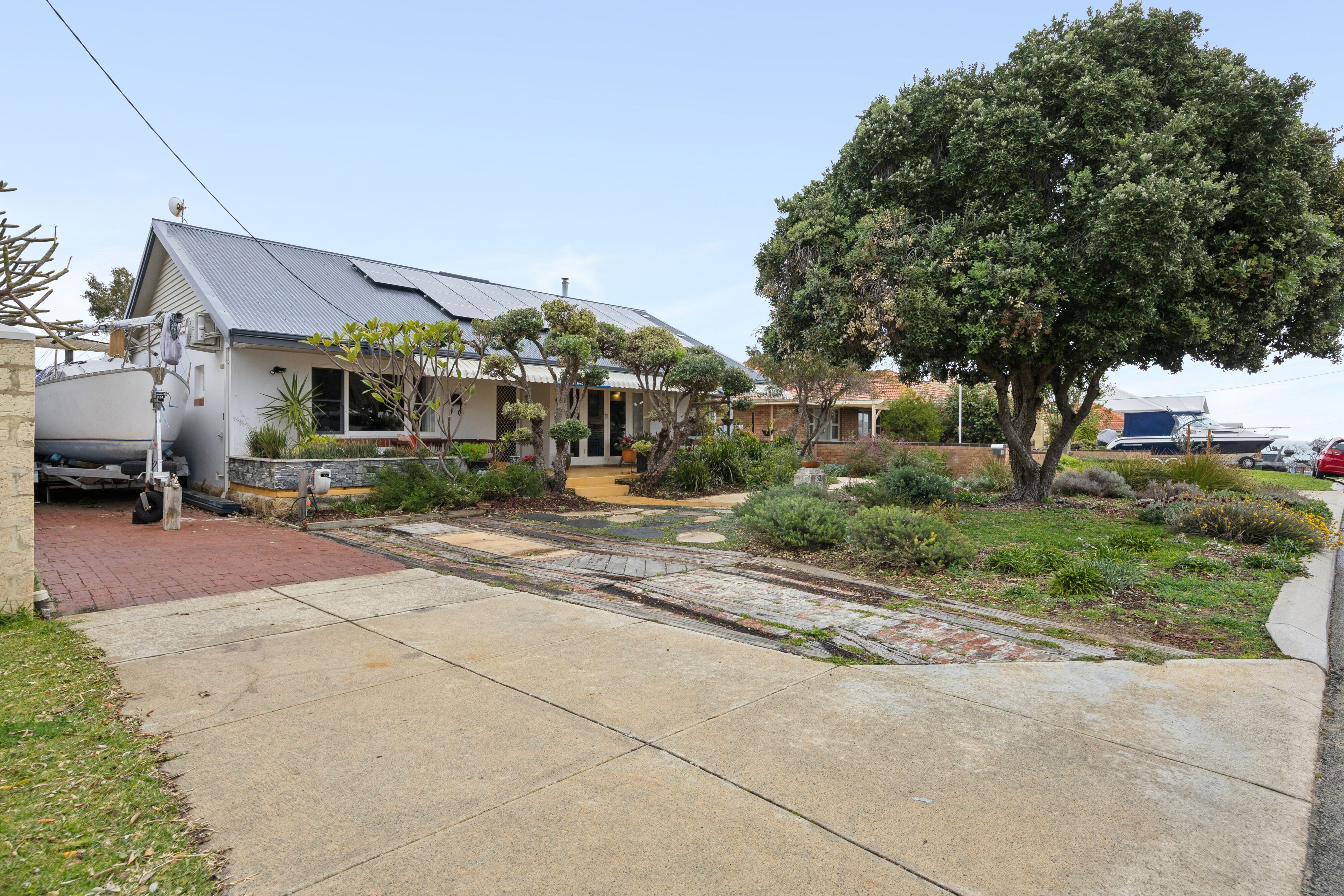 32 Saunders Street — photo 21 of 22
