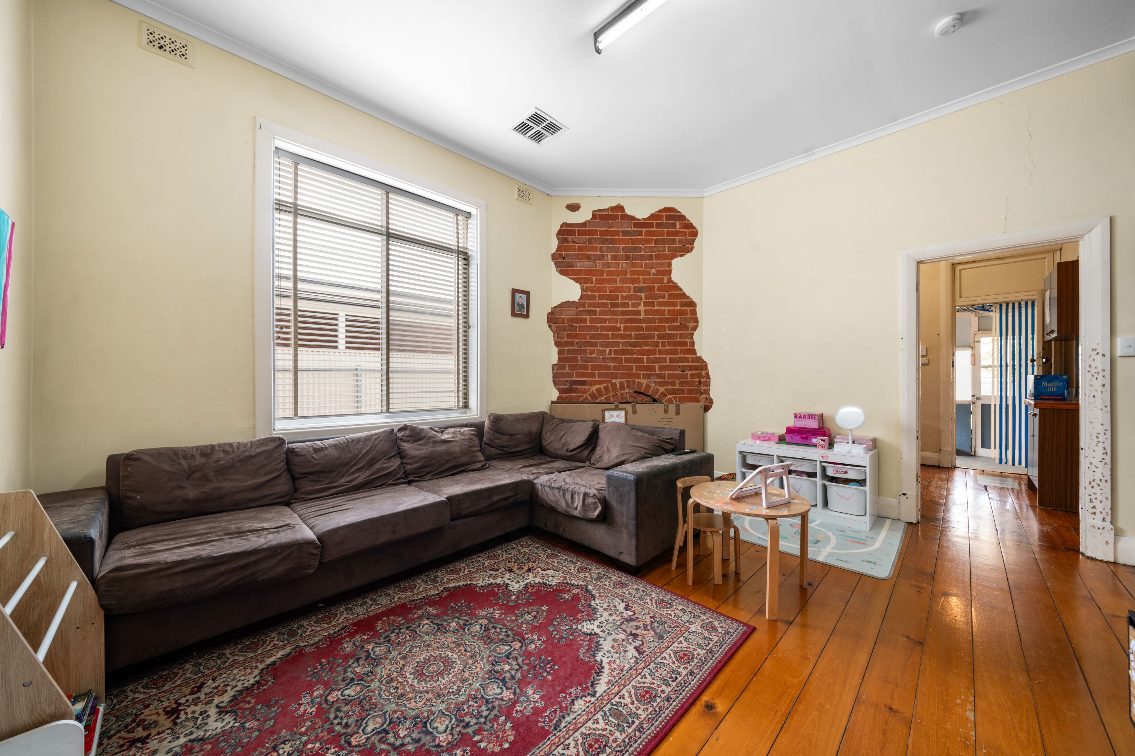 28 Reynell Street — photo 3 of 20