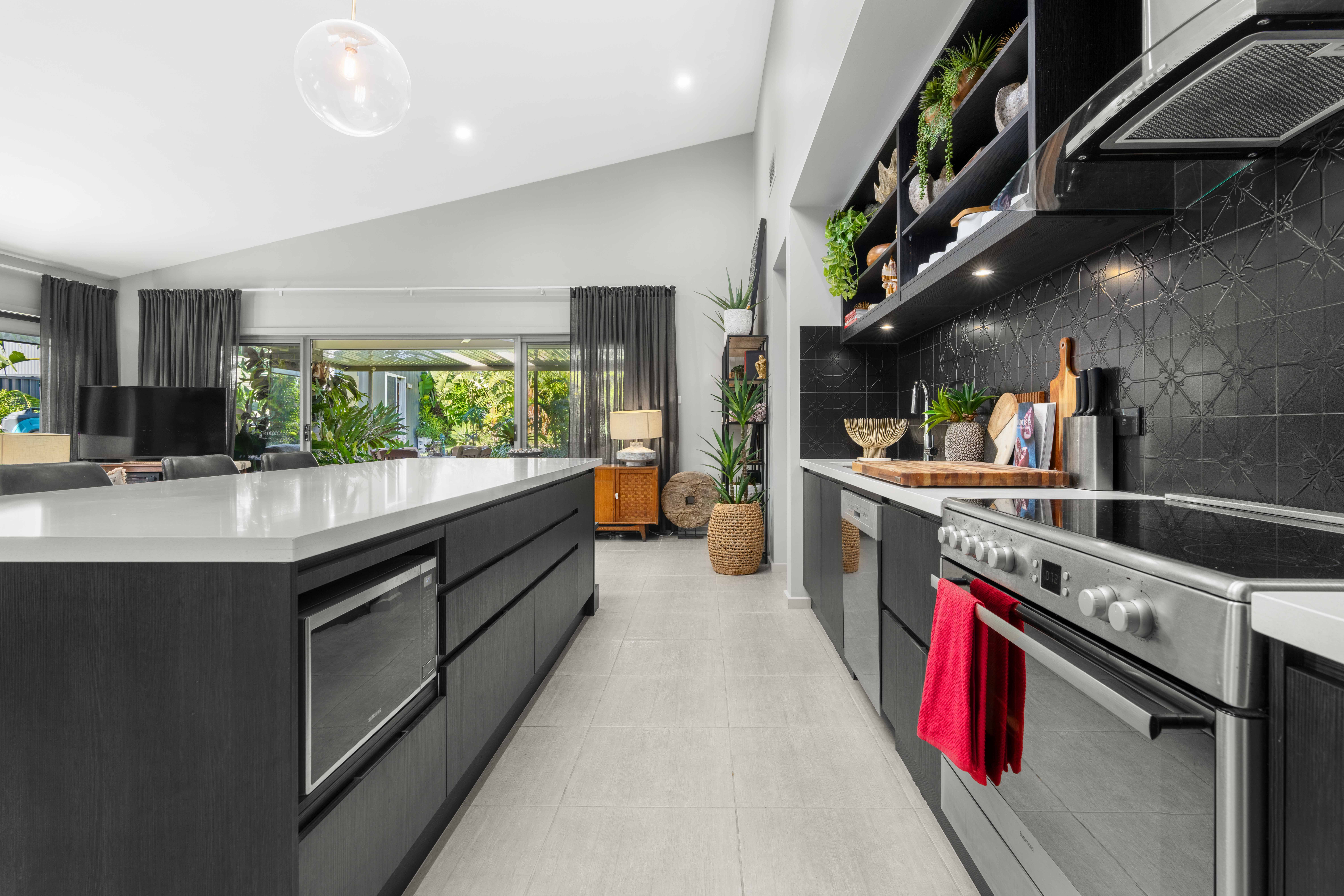 11 Nadine Street, Sanctuary Point, NSW 2540