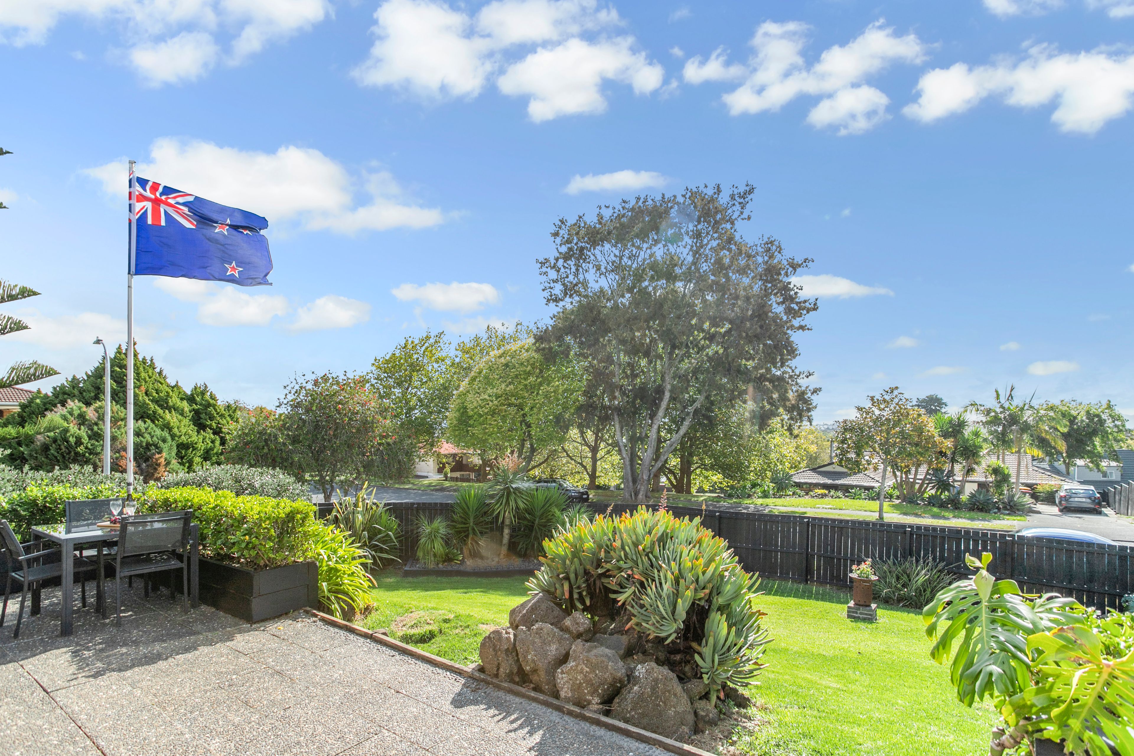 20 Dalwhinnie Parade, Highland Park, Manukau City