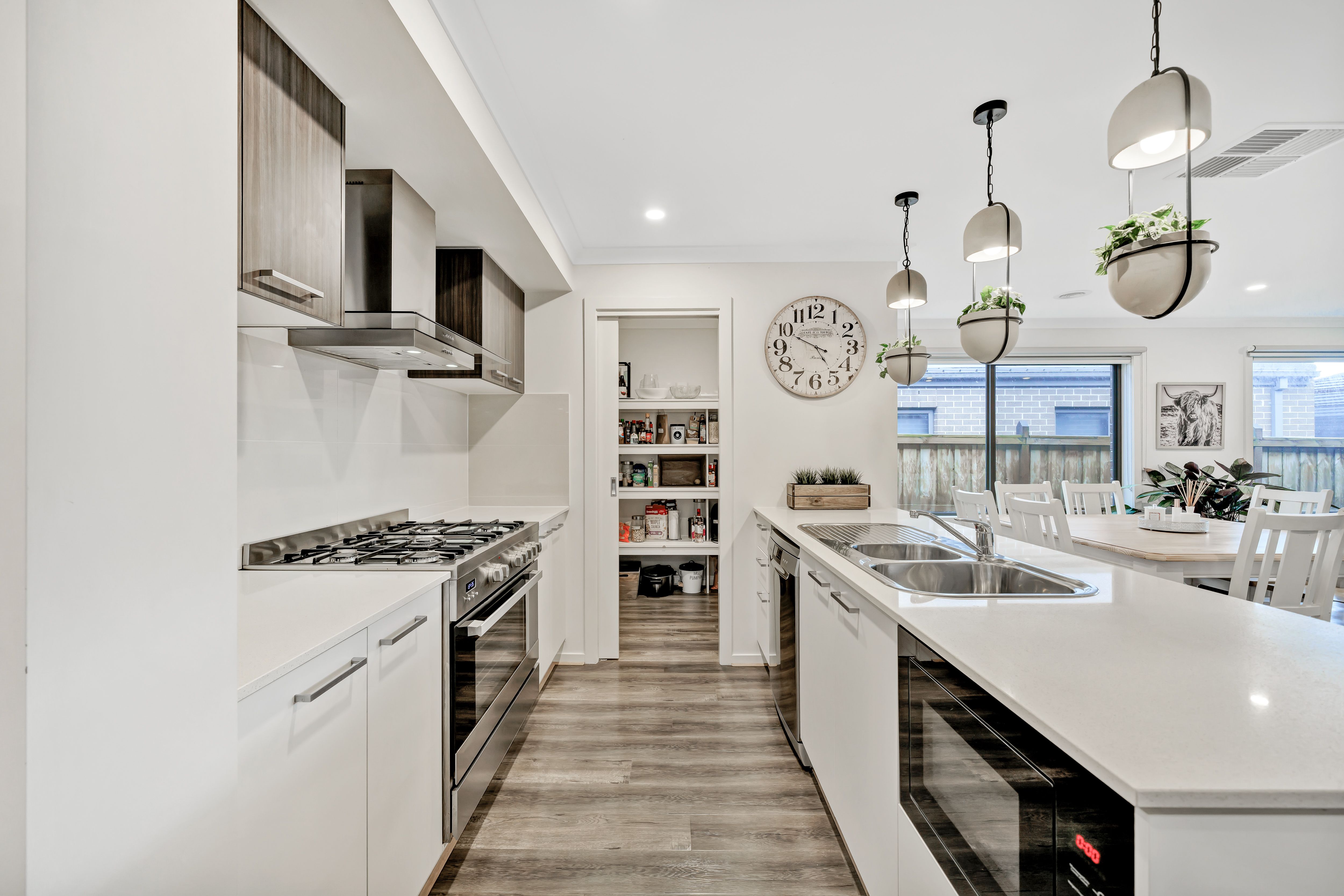 15 Barcelona Avenue, Clyde North, VIC 3978