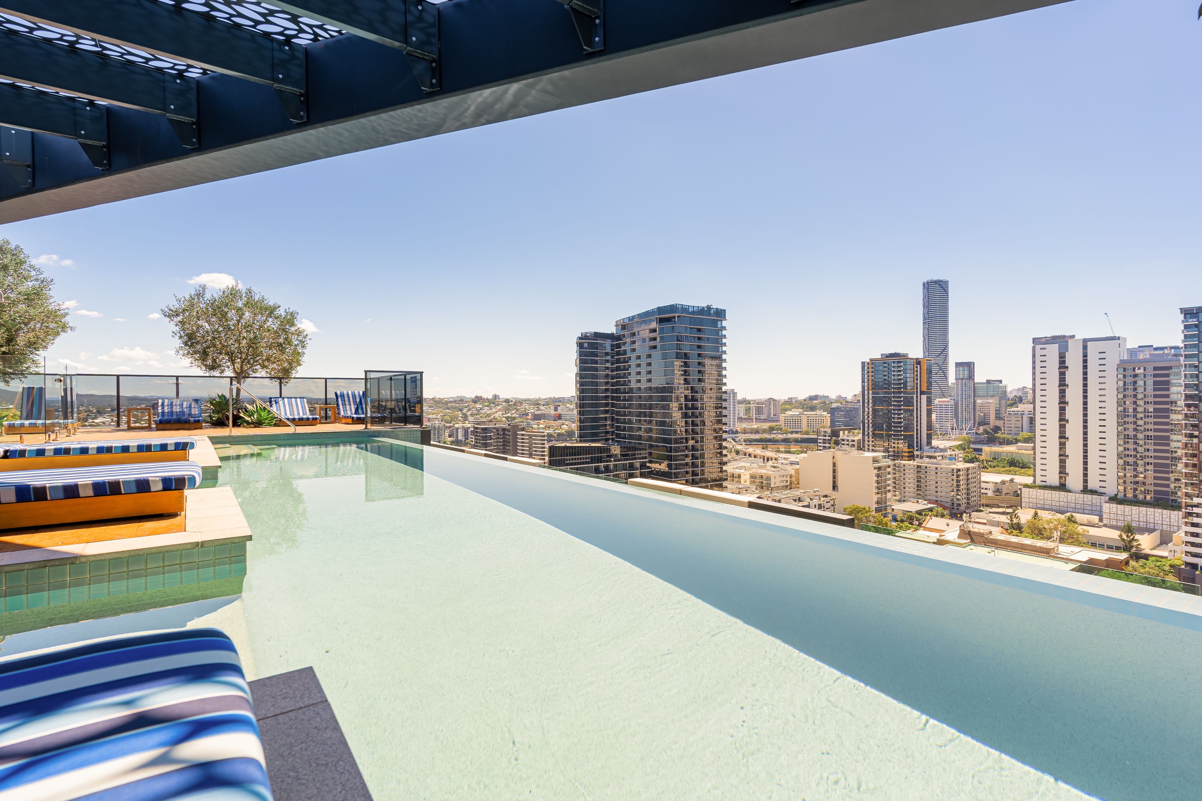 612/2-4 Edmondstone Street, South Brisbane, QLD 4101
