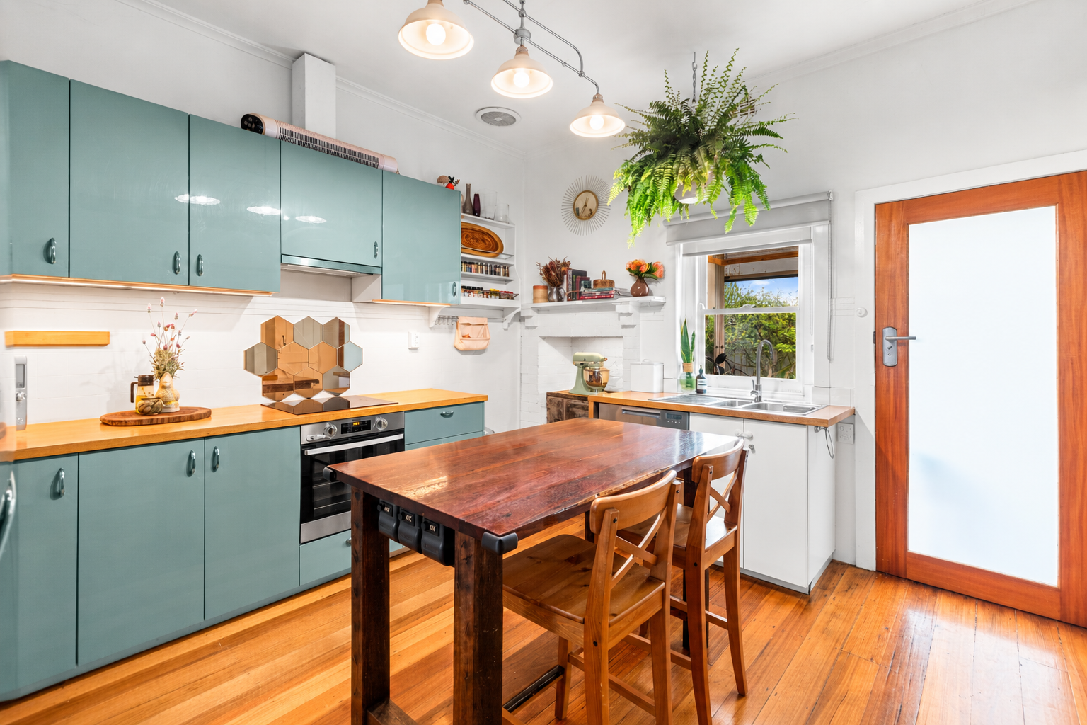 16 Carter Crescent — photo 7 of 17