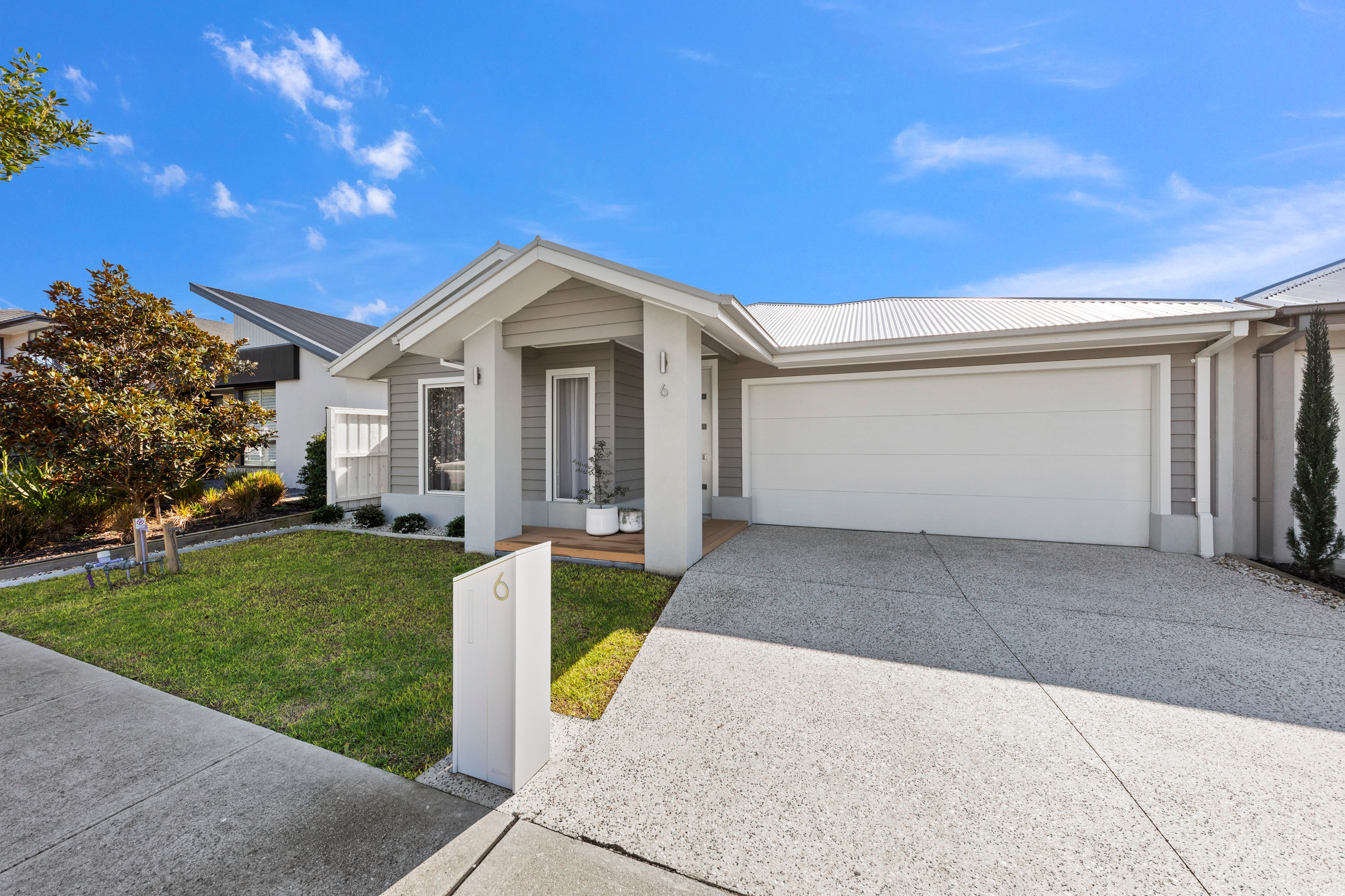 6 Atherton Avenue, Officer South, VIC 3809