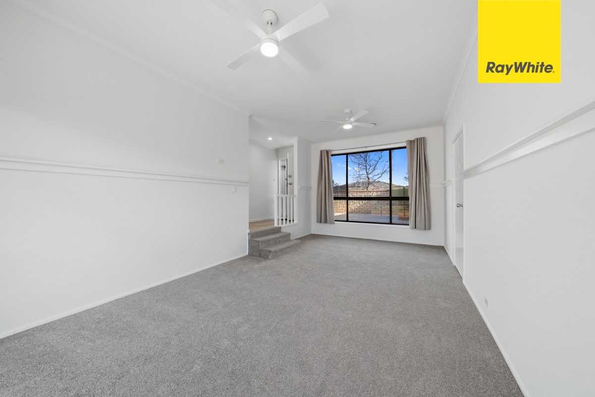 4 Twine Place, Monash, ACT 2904