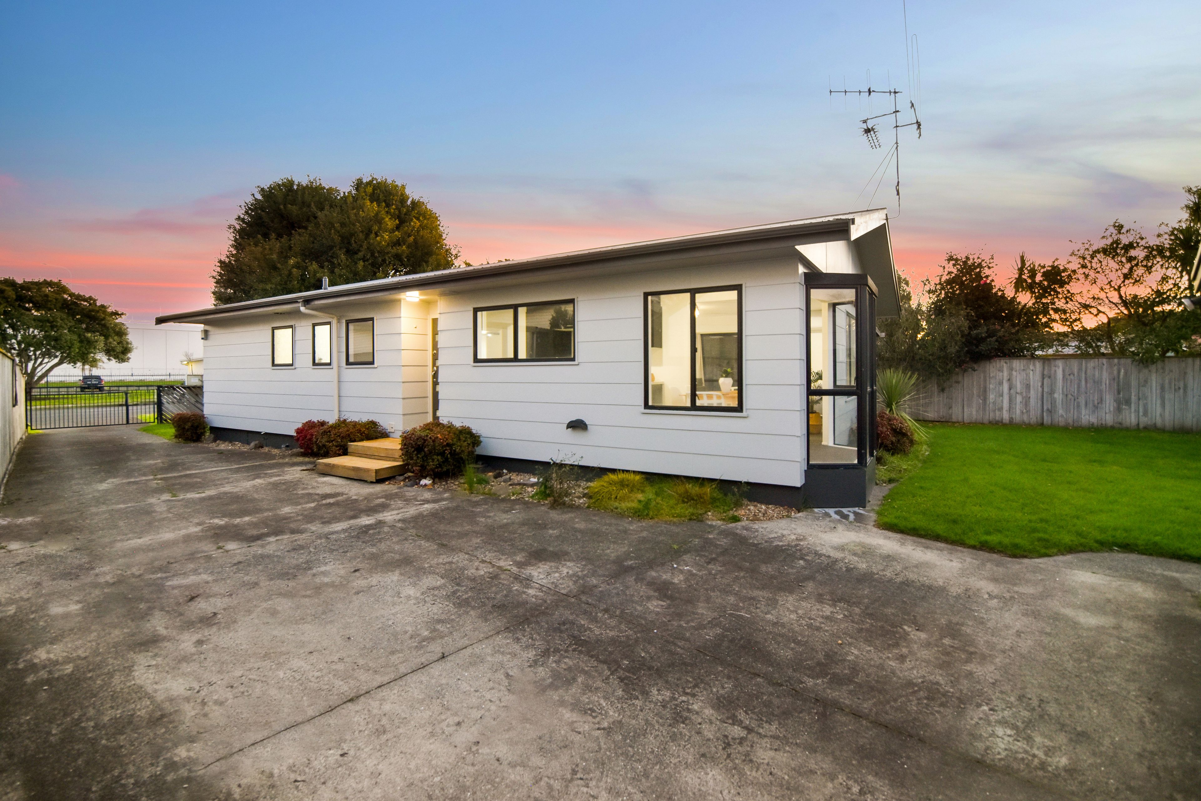76 Eversham Road, Mt Maunganui, Tauranga City