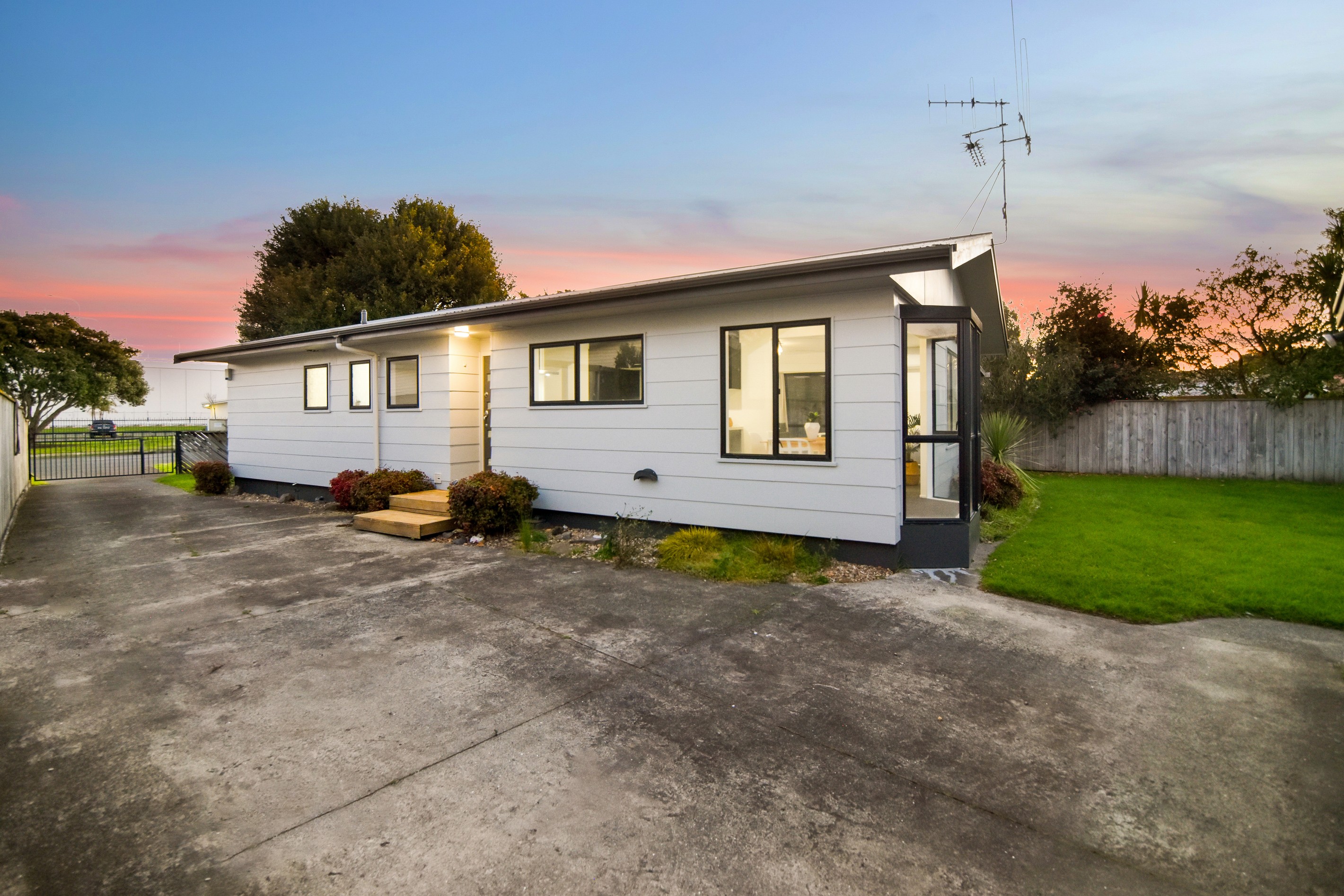 76 Eversham Road, Mt Maunganui, Tauranga City