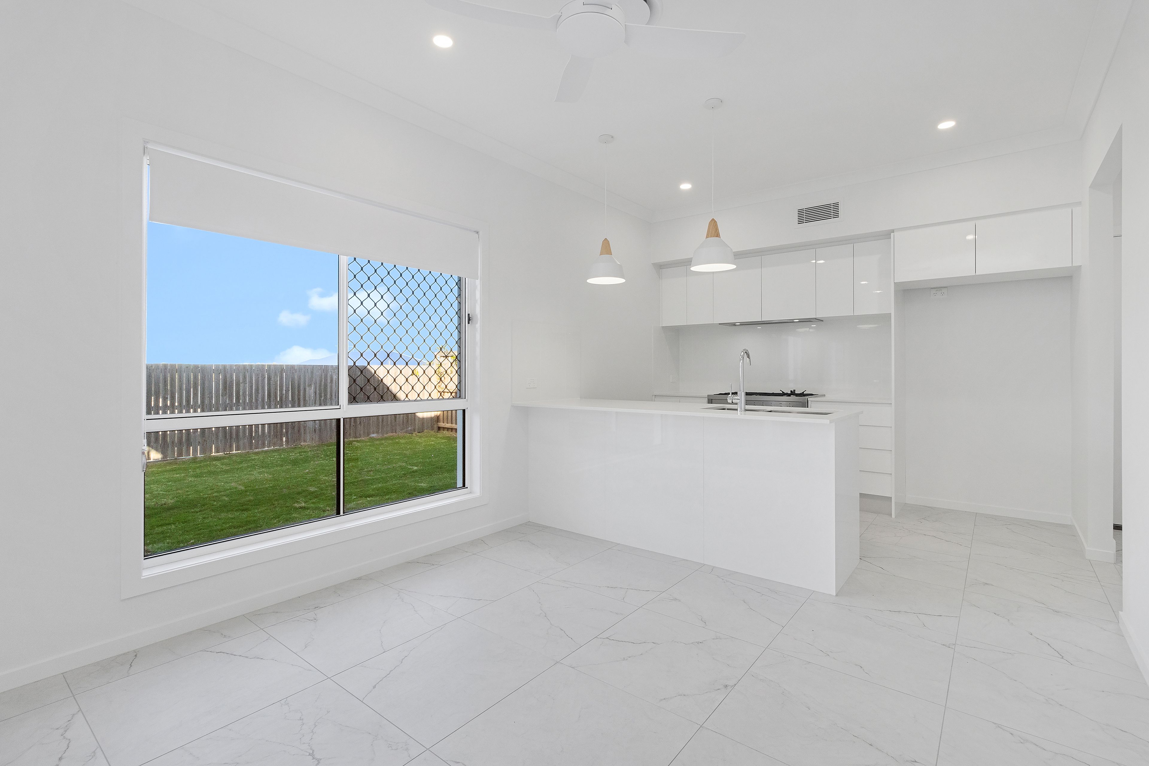 62 Gladesville Way, SPRING MOUNTAIN, QLD 4300