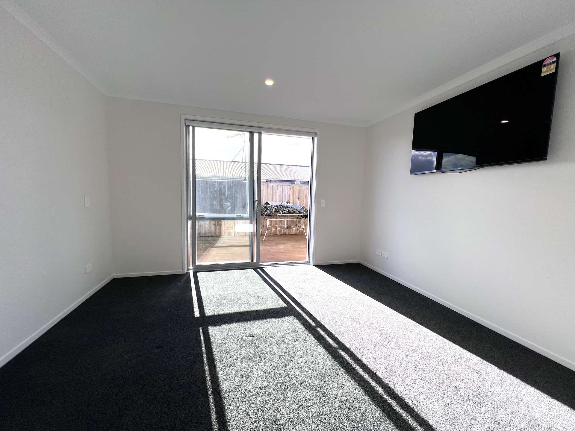 11B Humber Crescent photo 7