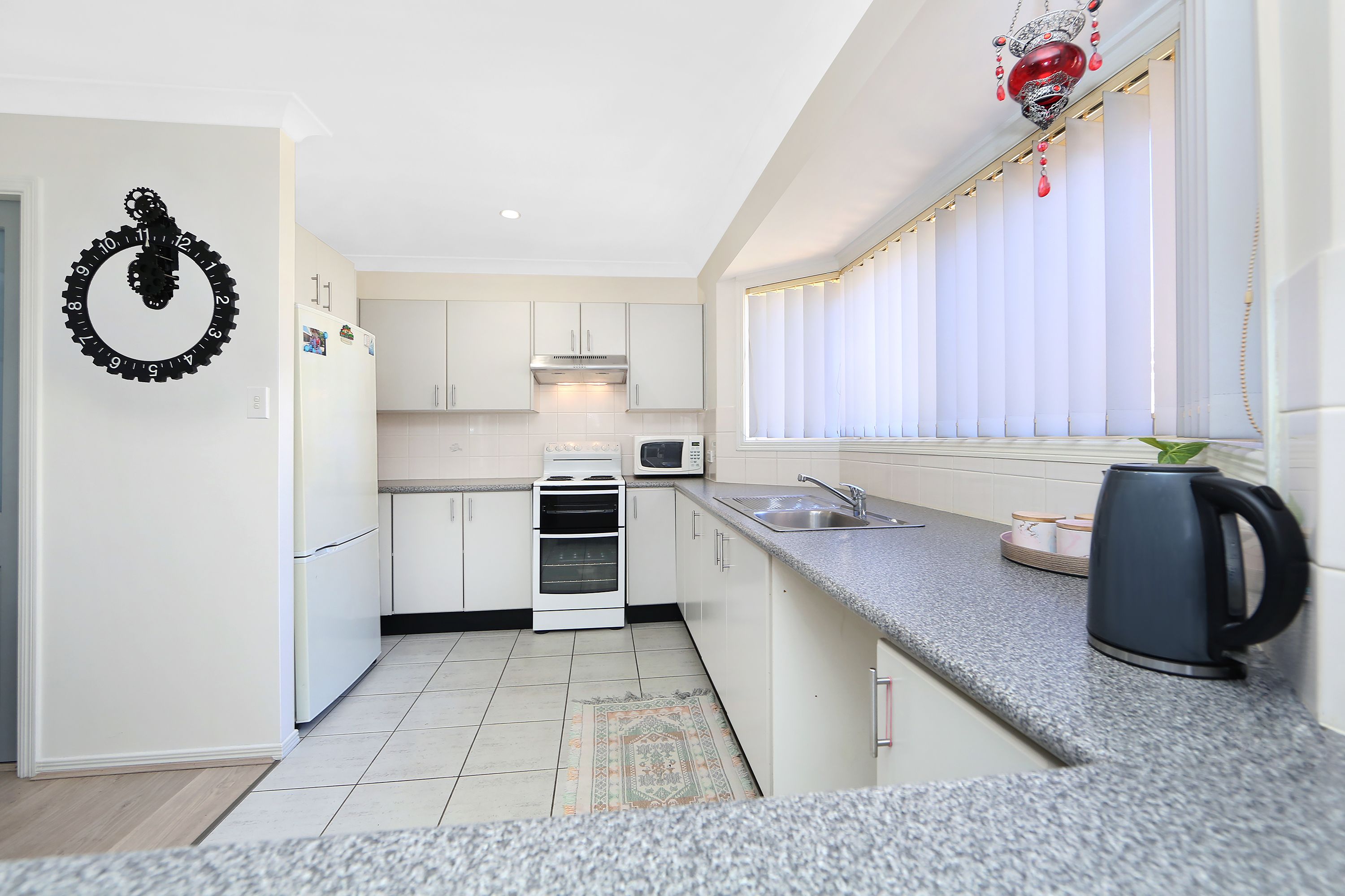 3 Lakeview Street