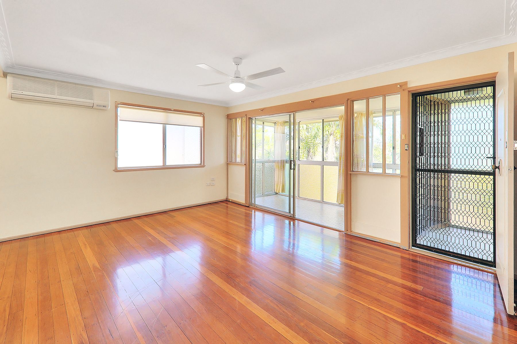 26 Amsterdam Street, Wishart, QLD 4122