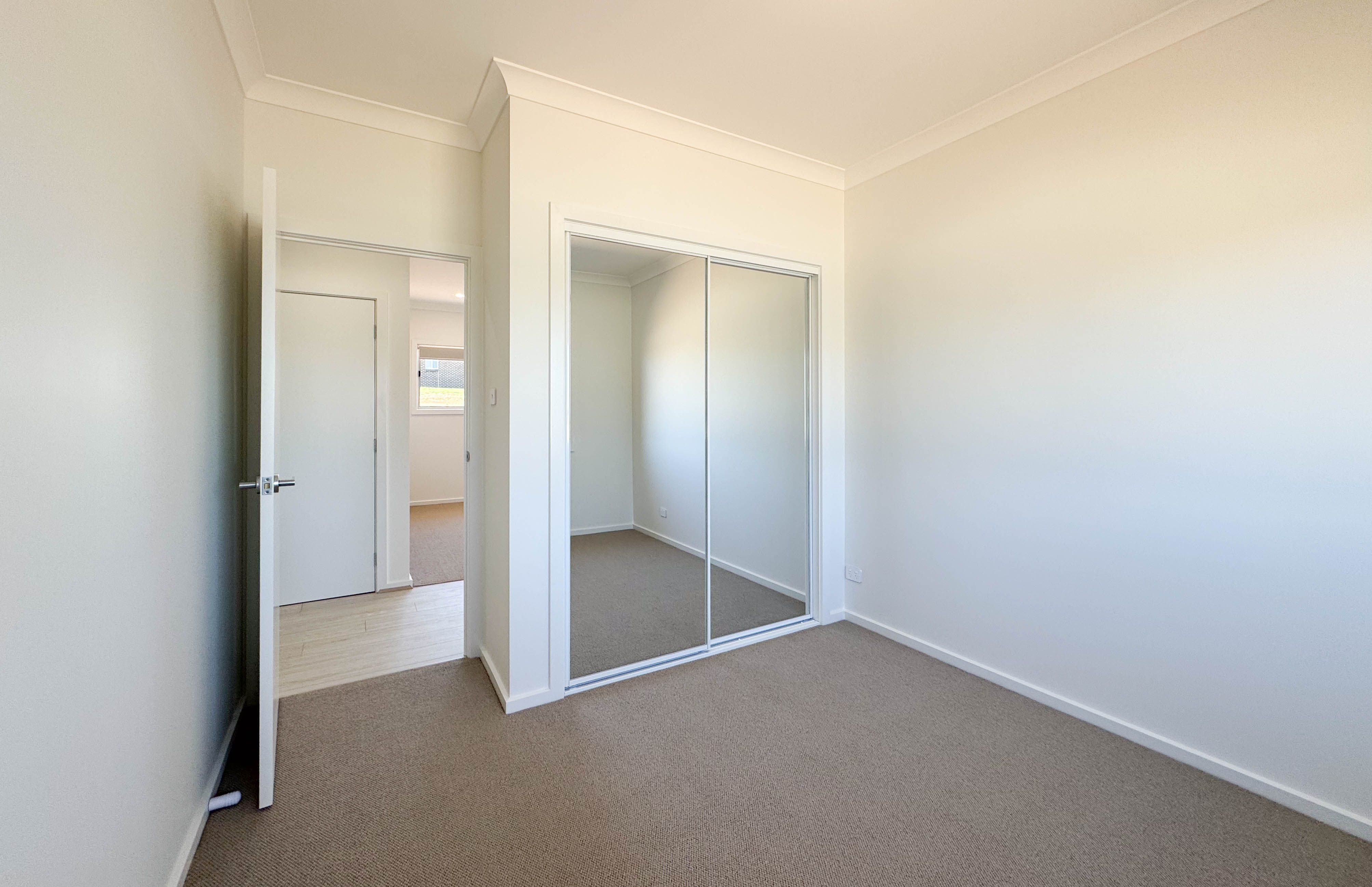 19 Rosewood Avenue — photo 9 of 12