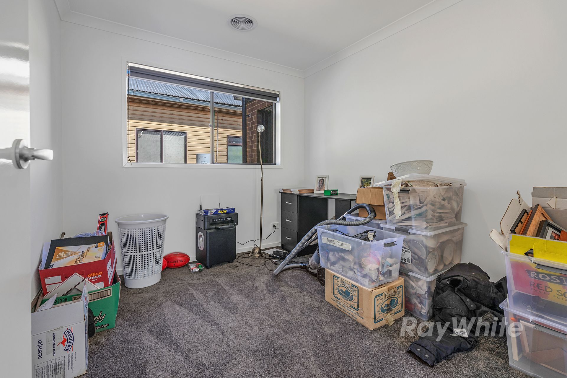 13 Singer Road — photo 10 of 17