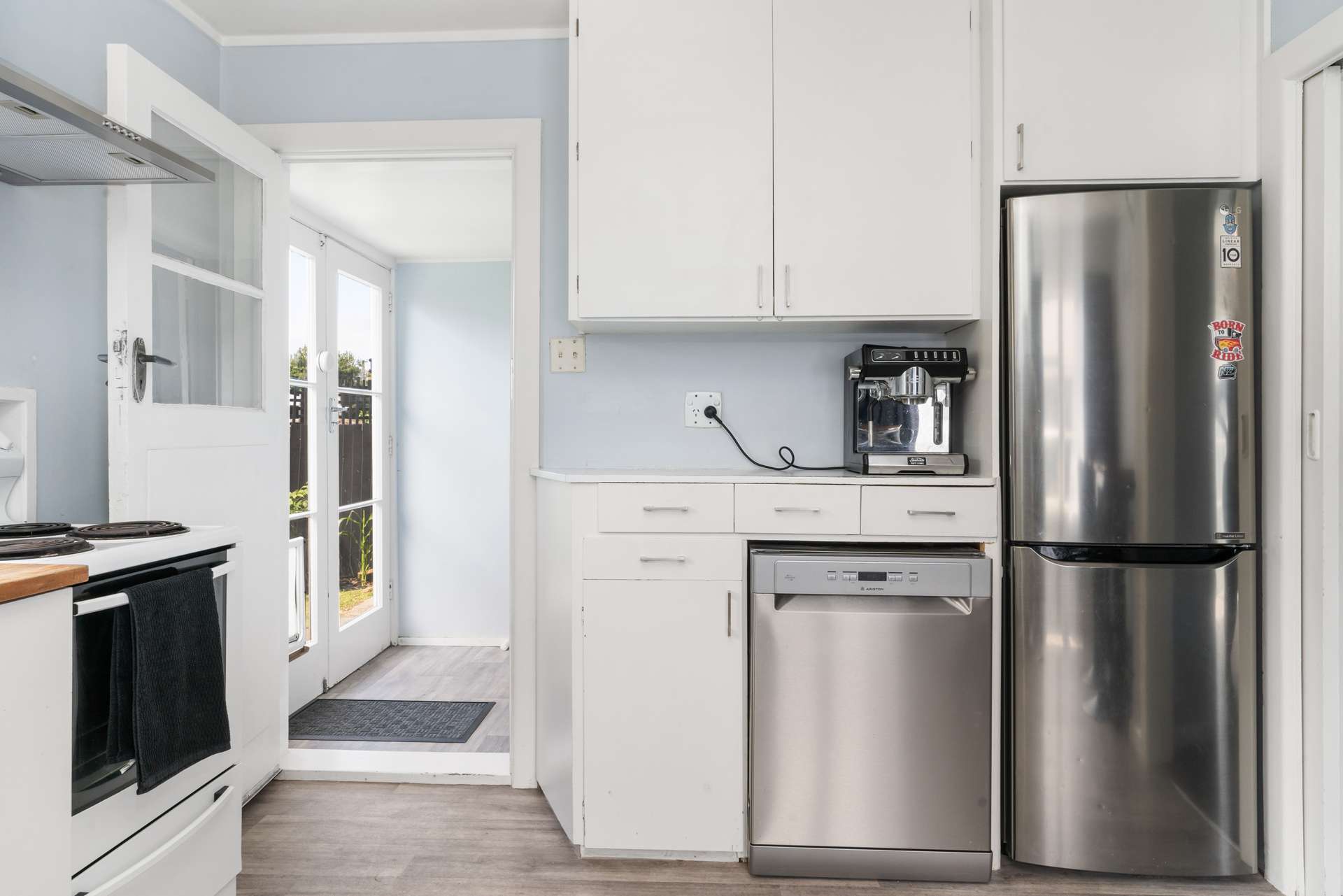 12 Goldsmith Place photo 5