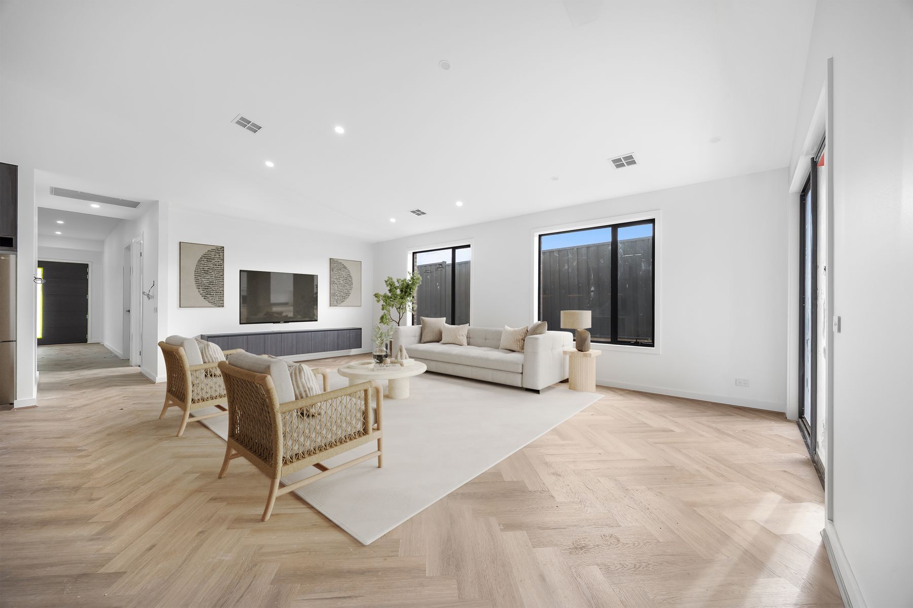 21 Gibson Street — photo 3 of 25