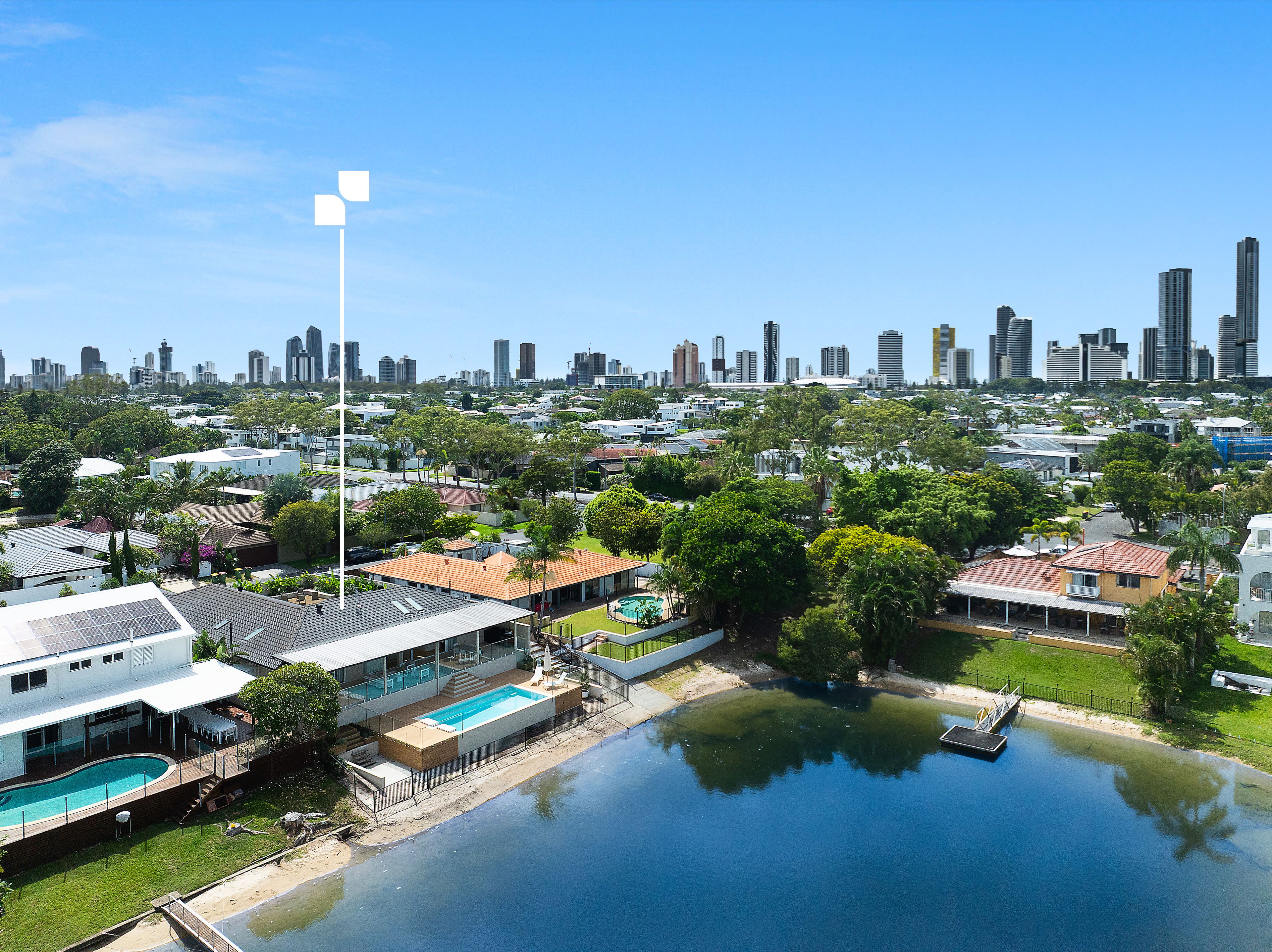 6 Bombala Street, Broadbeach Waters, QLD 4218