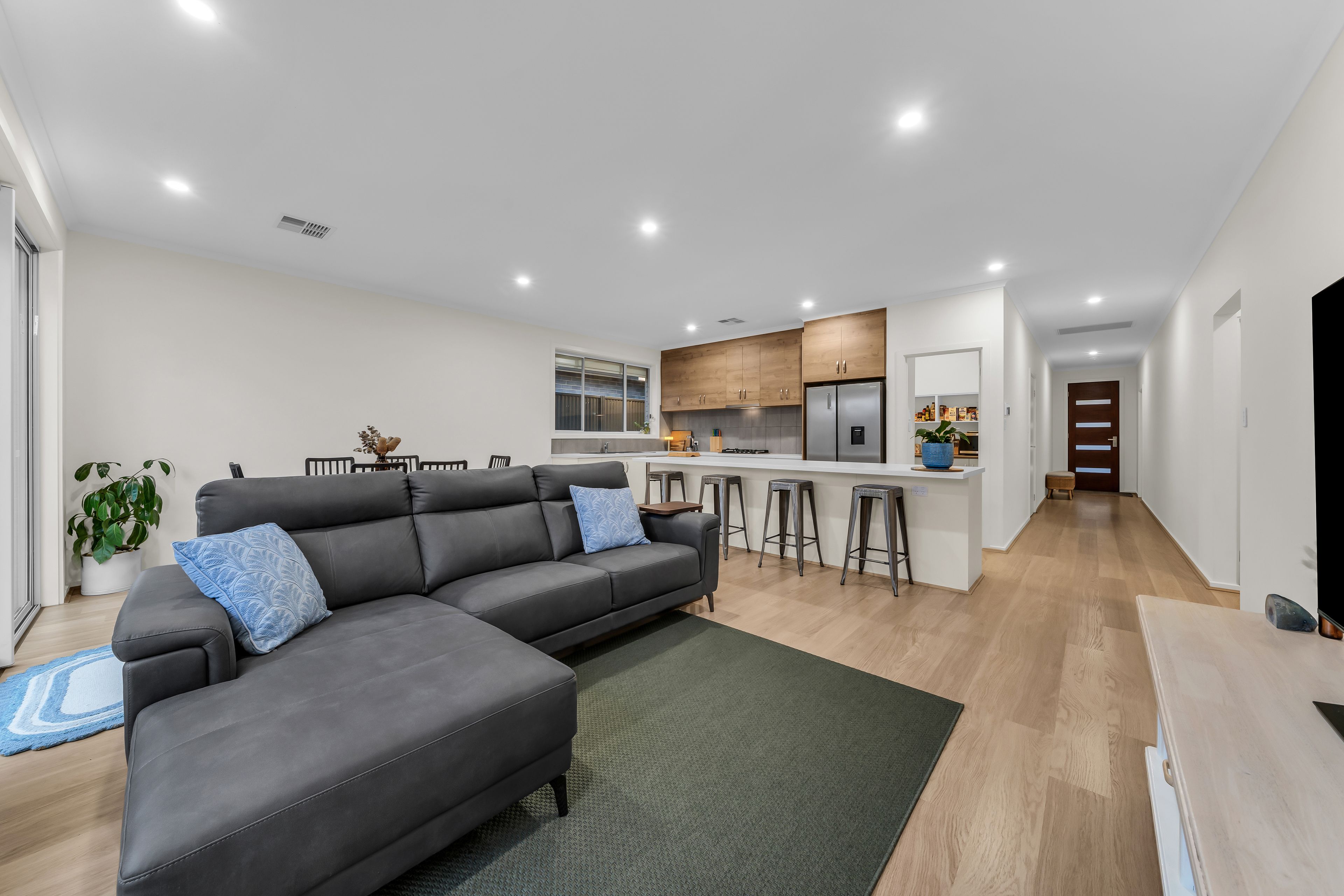 23 Corymbia Avenue — photo 8 of 30