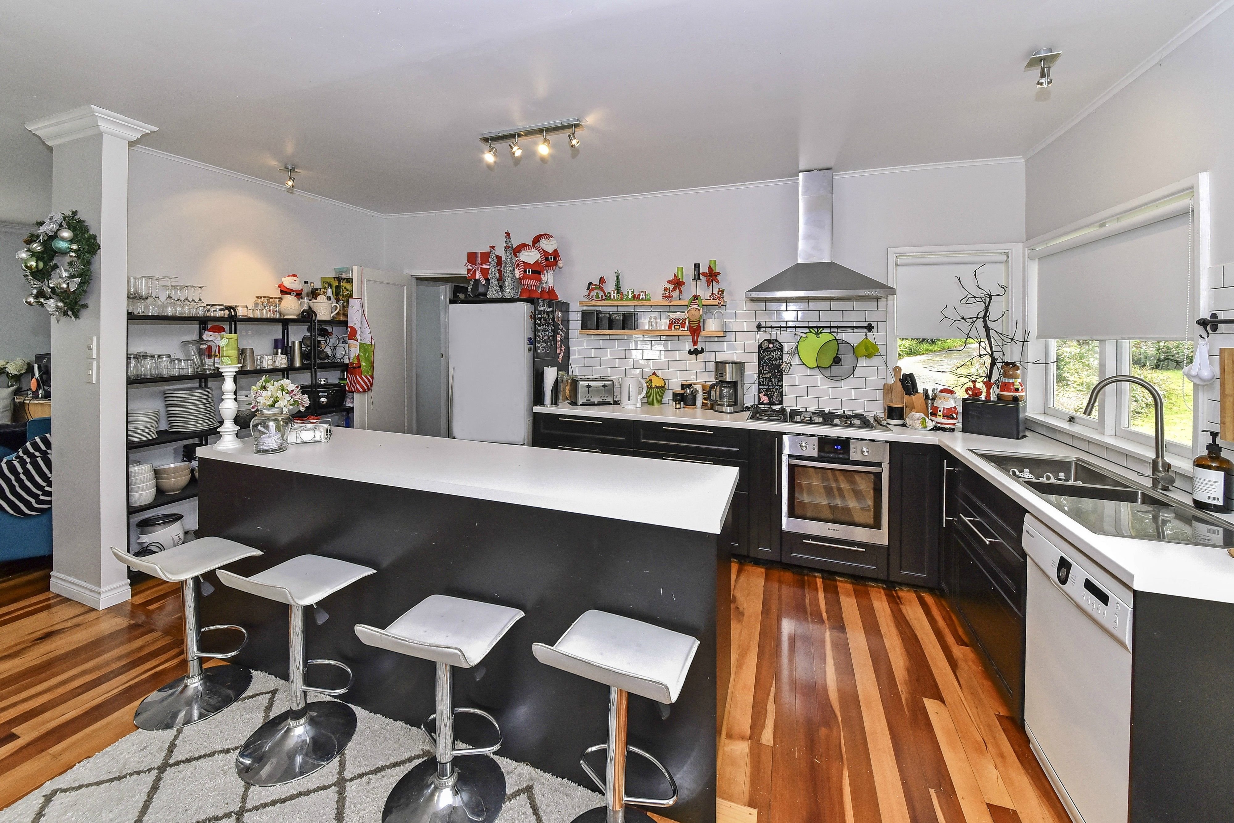 70 Grande Vue Road, Hill Park, Manukau City