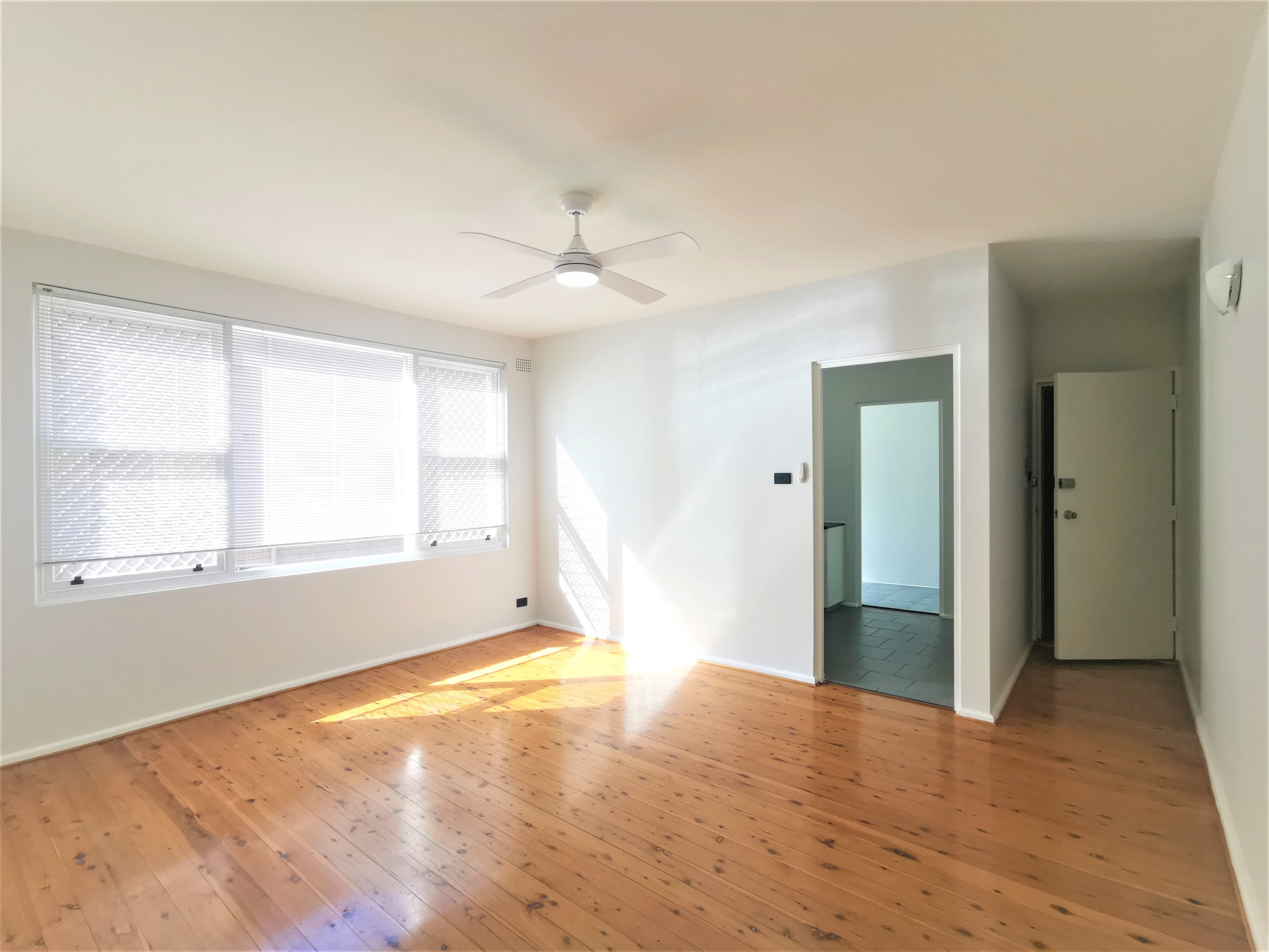 2/10 ST GEORGES Road, Penshurst, NSW 2222