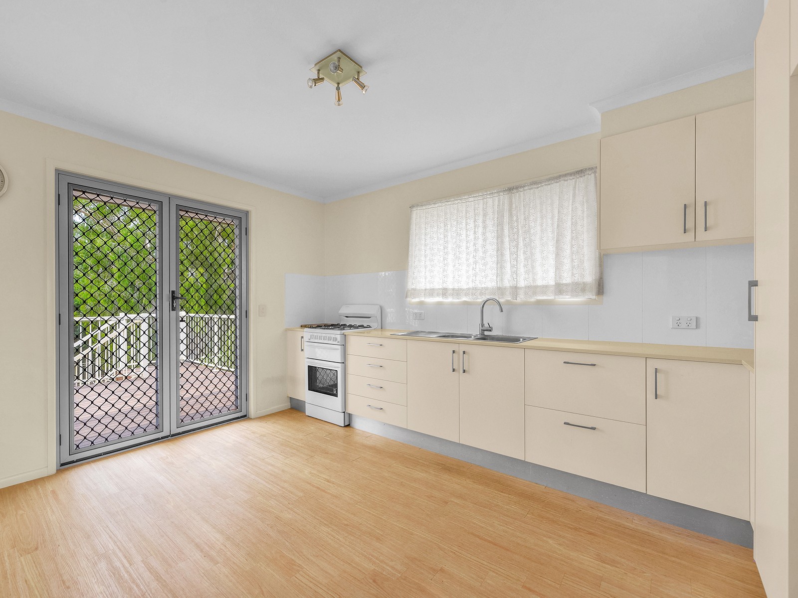 118 White Street, Graceville, QLD 4075