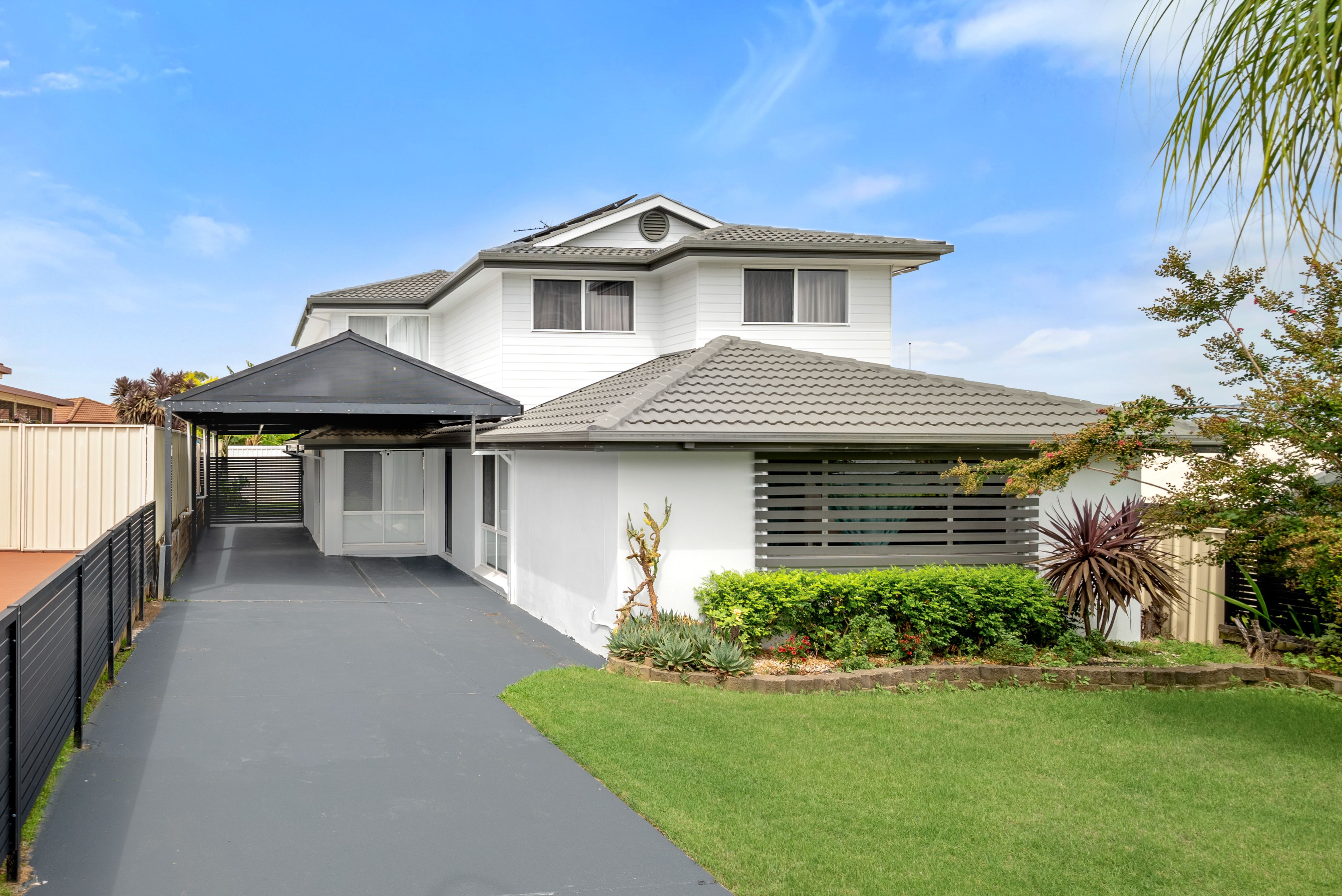 16 Baynton Place, St Helens Park NSW 2560