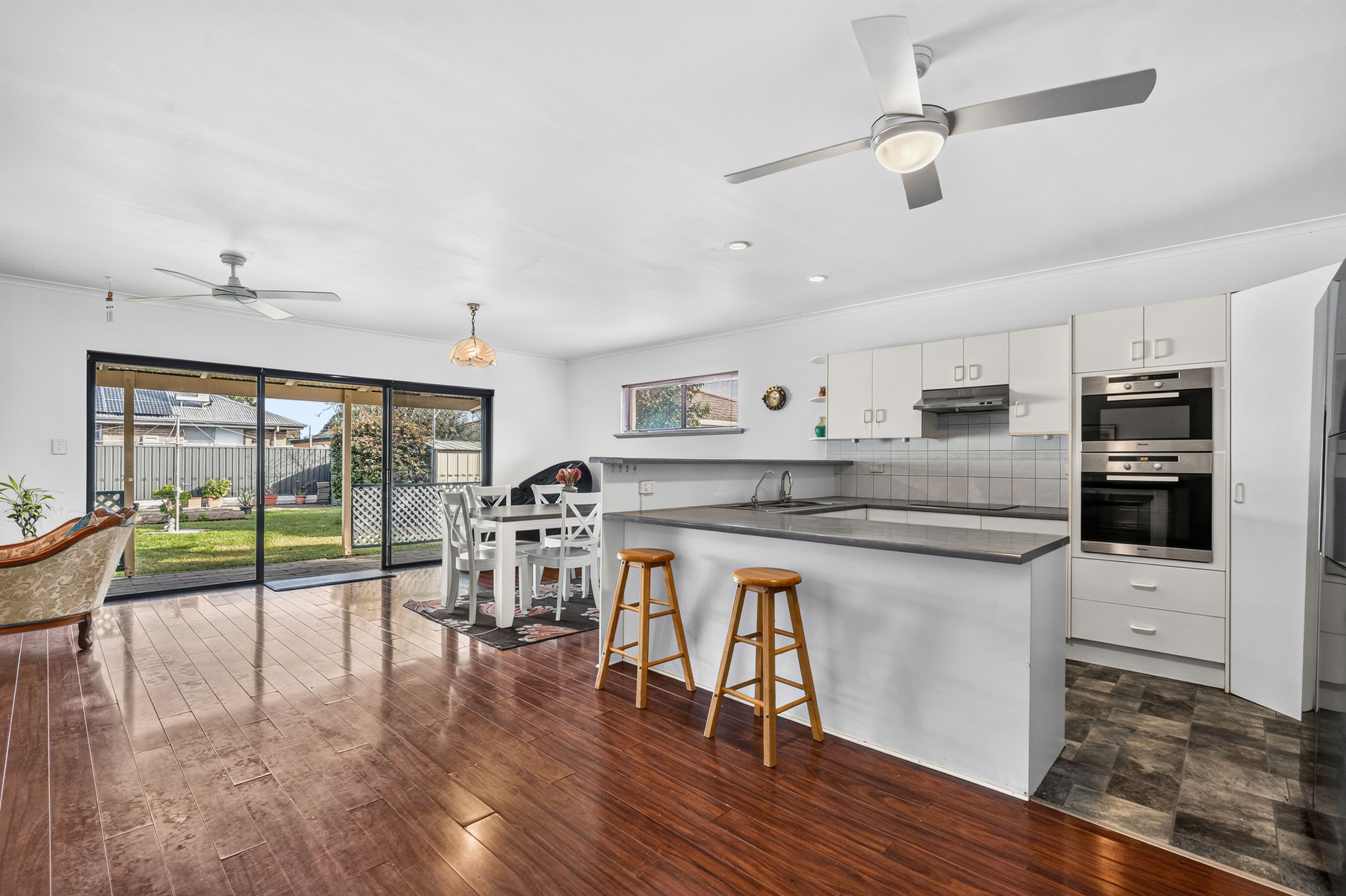27 Barry Road — photo 3 of 20