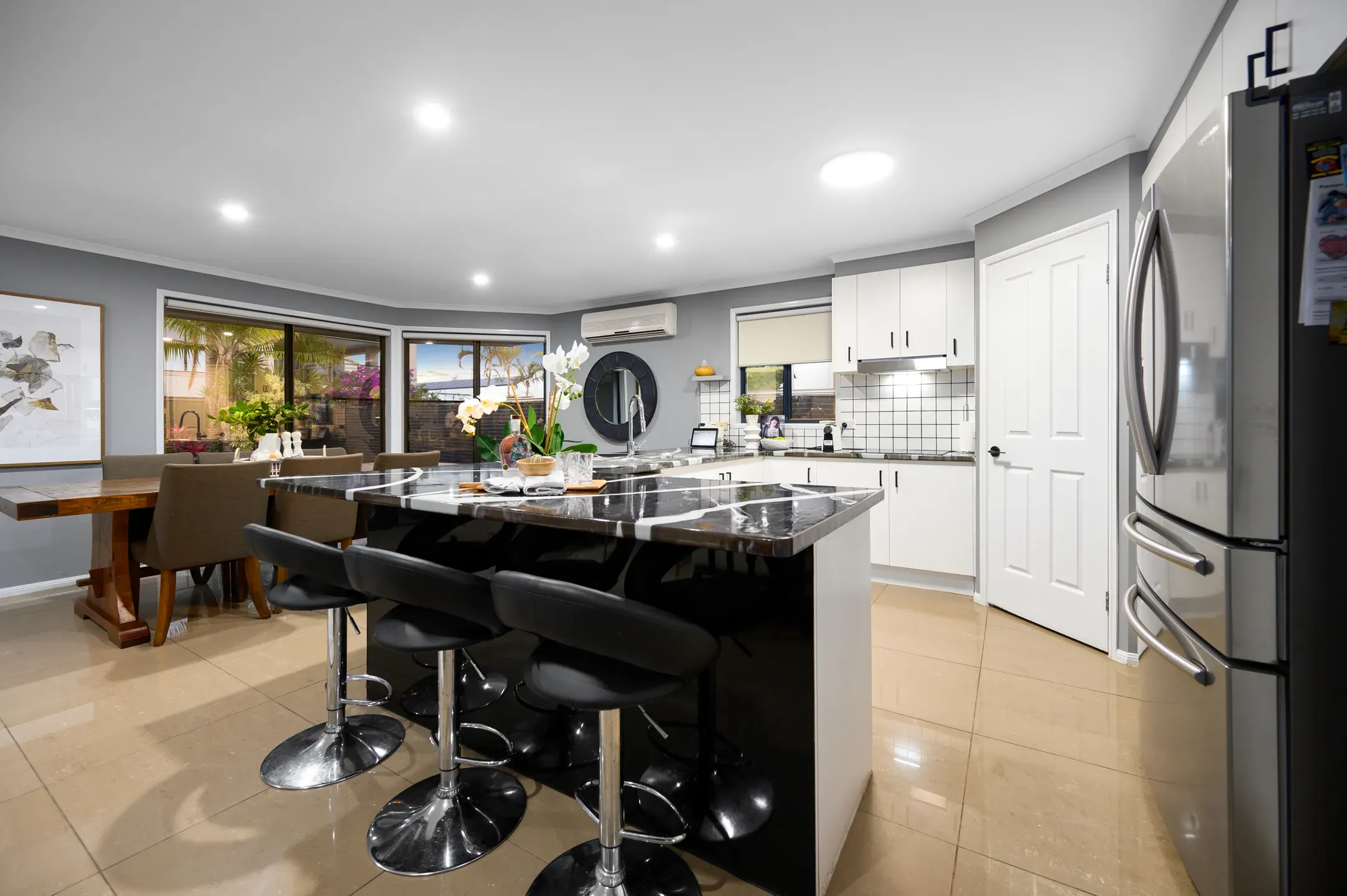 40 Regatta Avenue — photo 10 of 17