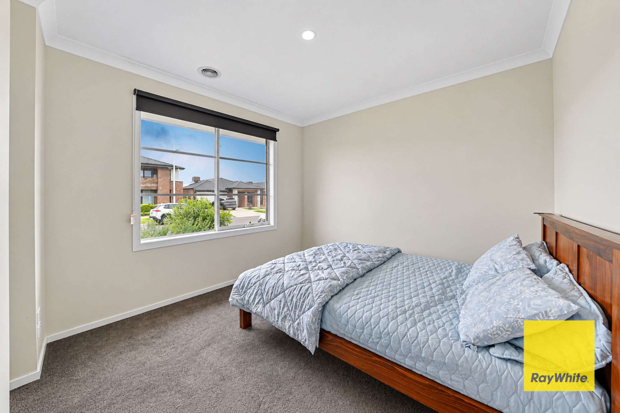 12 Cockerell Street — photo 3 of 16