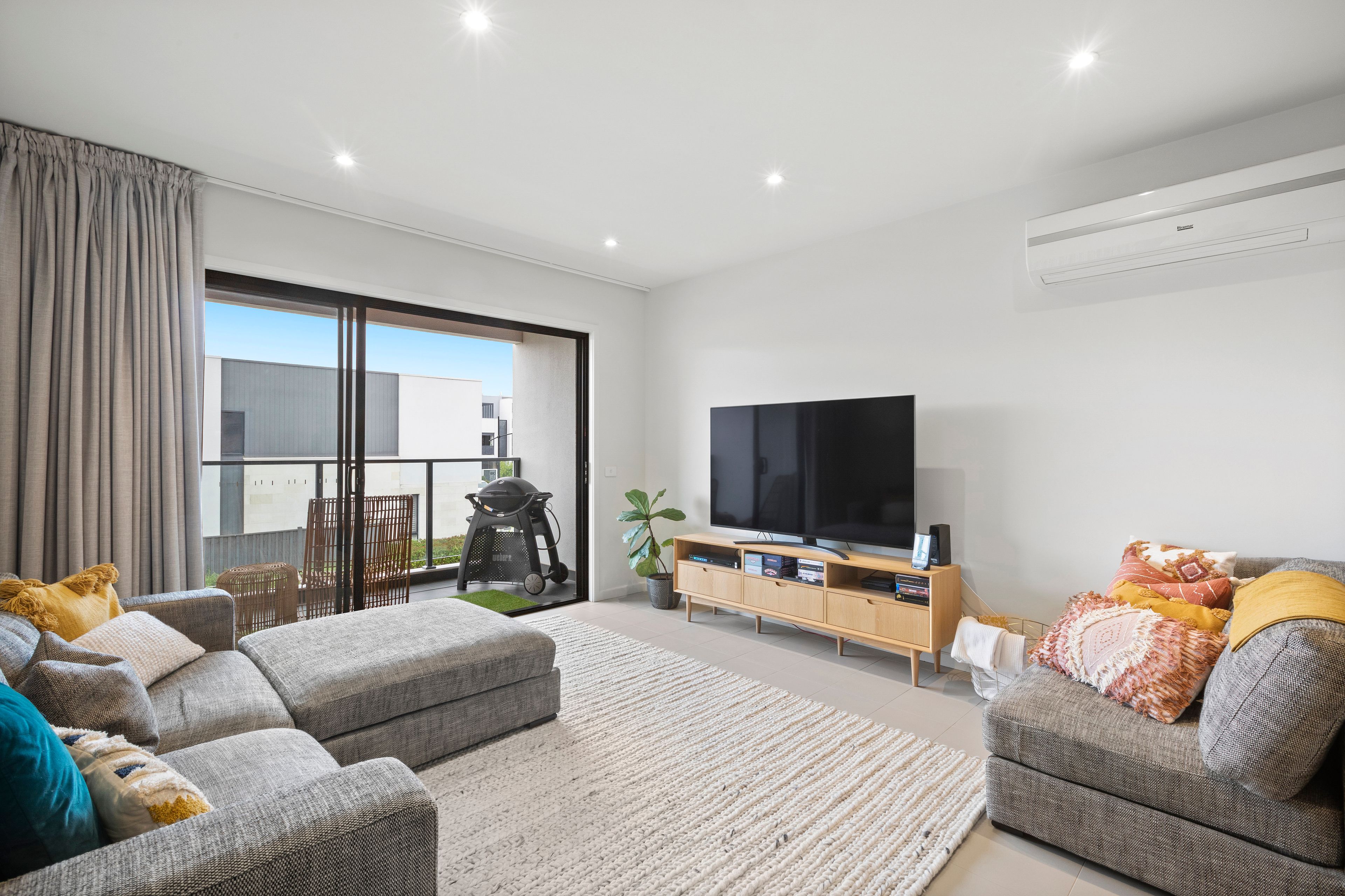 45 Pallisades Boulevard, Cheltenham, VIC 3192