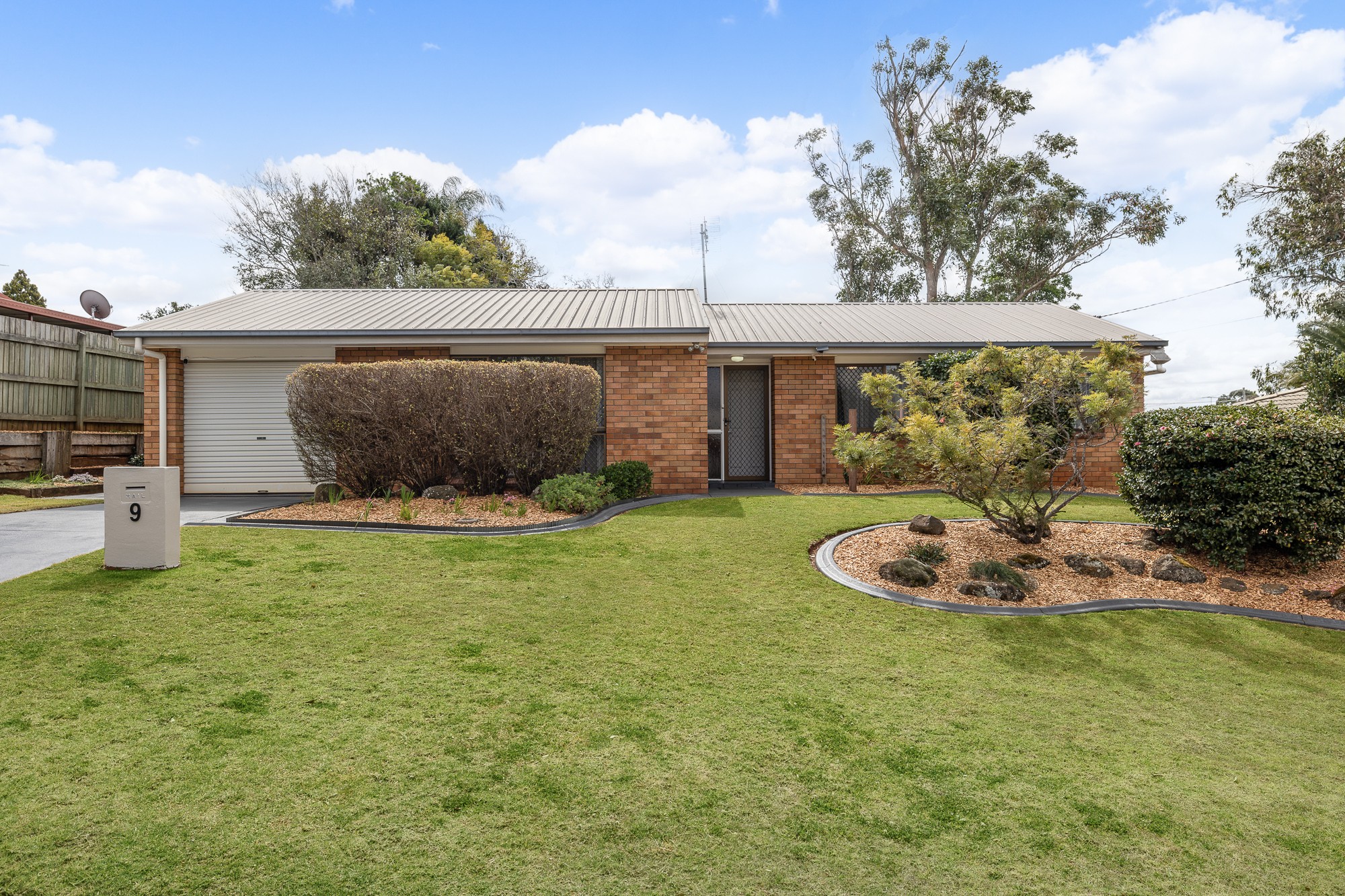9 Dunemann Street, Kearneys Spring, QLD 4350