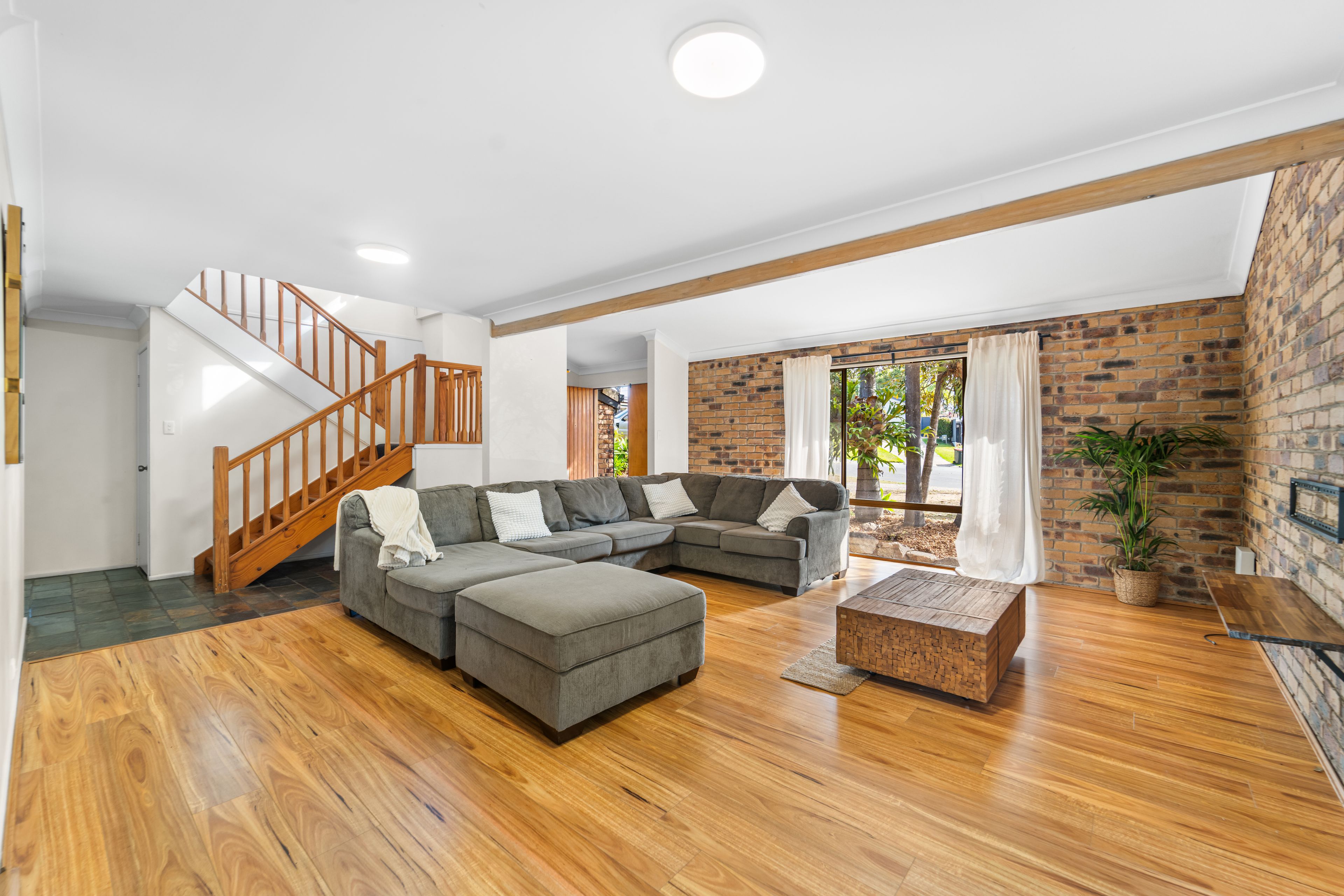 9 Saint Denis Court — photo 3 of 21
