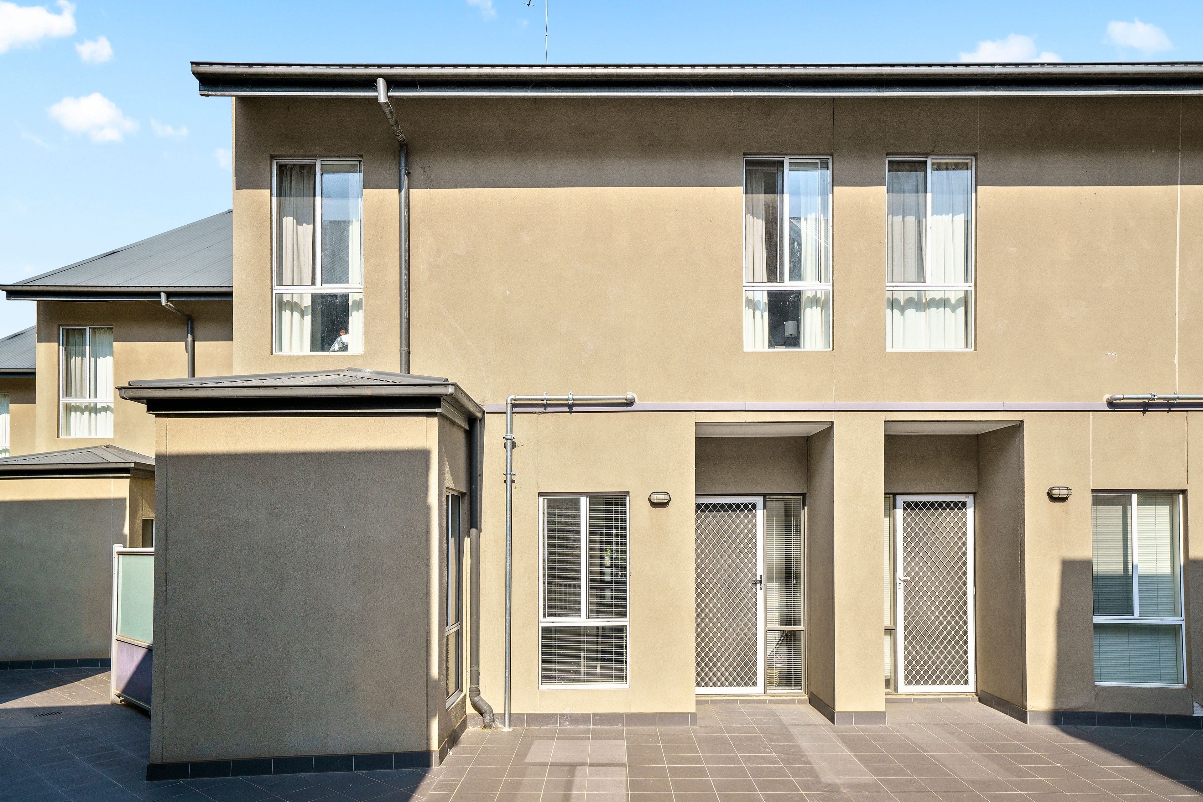 13-15 Hewish Road, Croydon VIC 3136